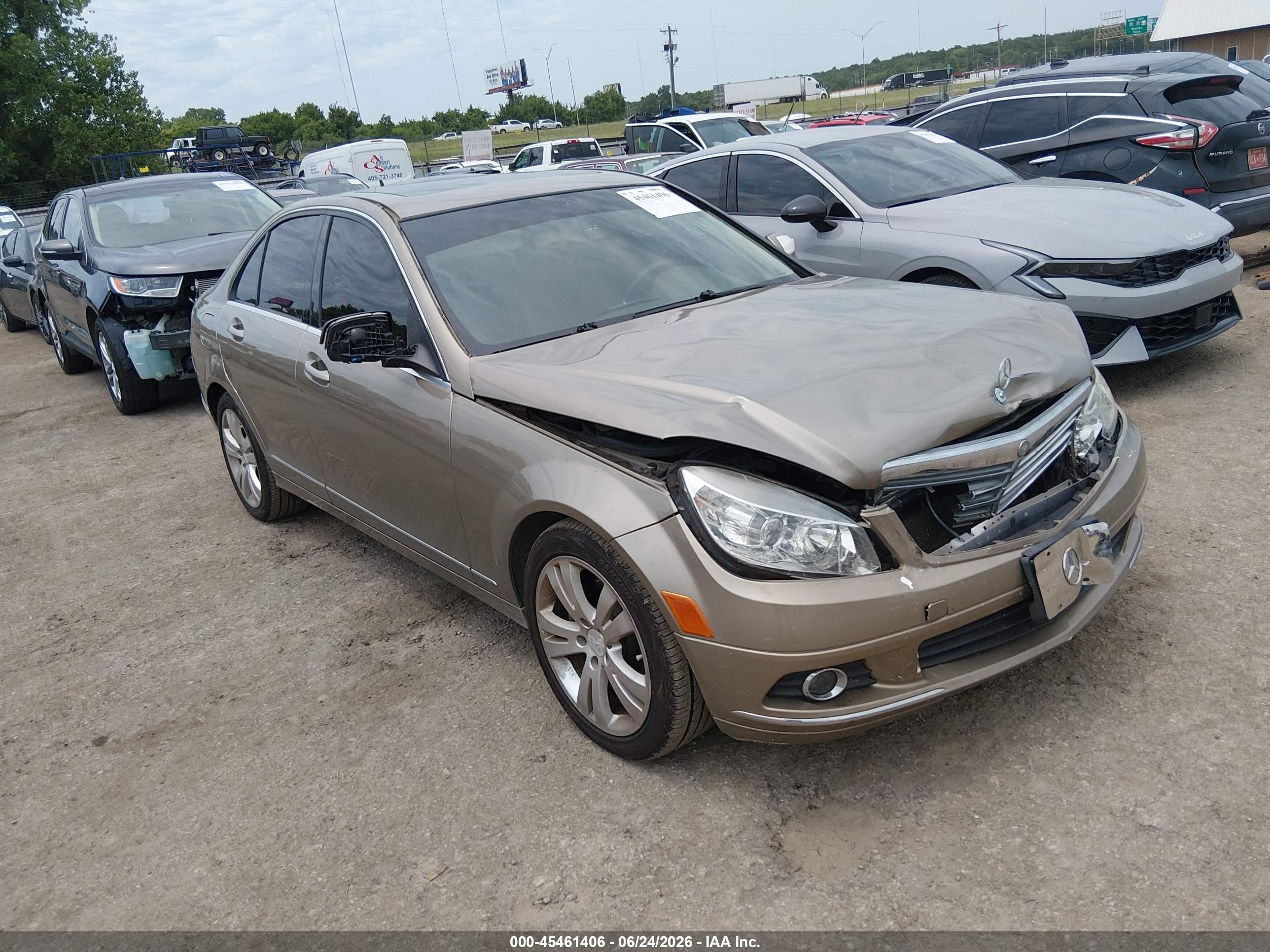 2009 Mercedes-benz C 300 Luxury/sport Tan vin: WDDGF54XX9R084666