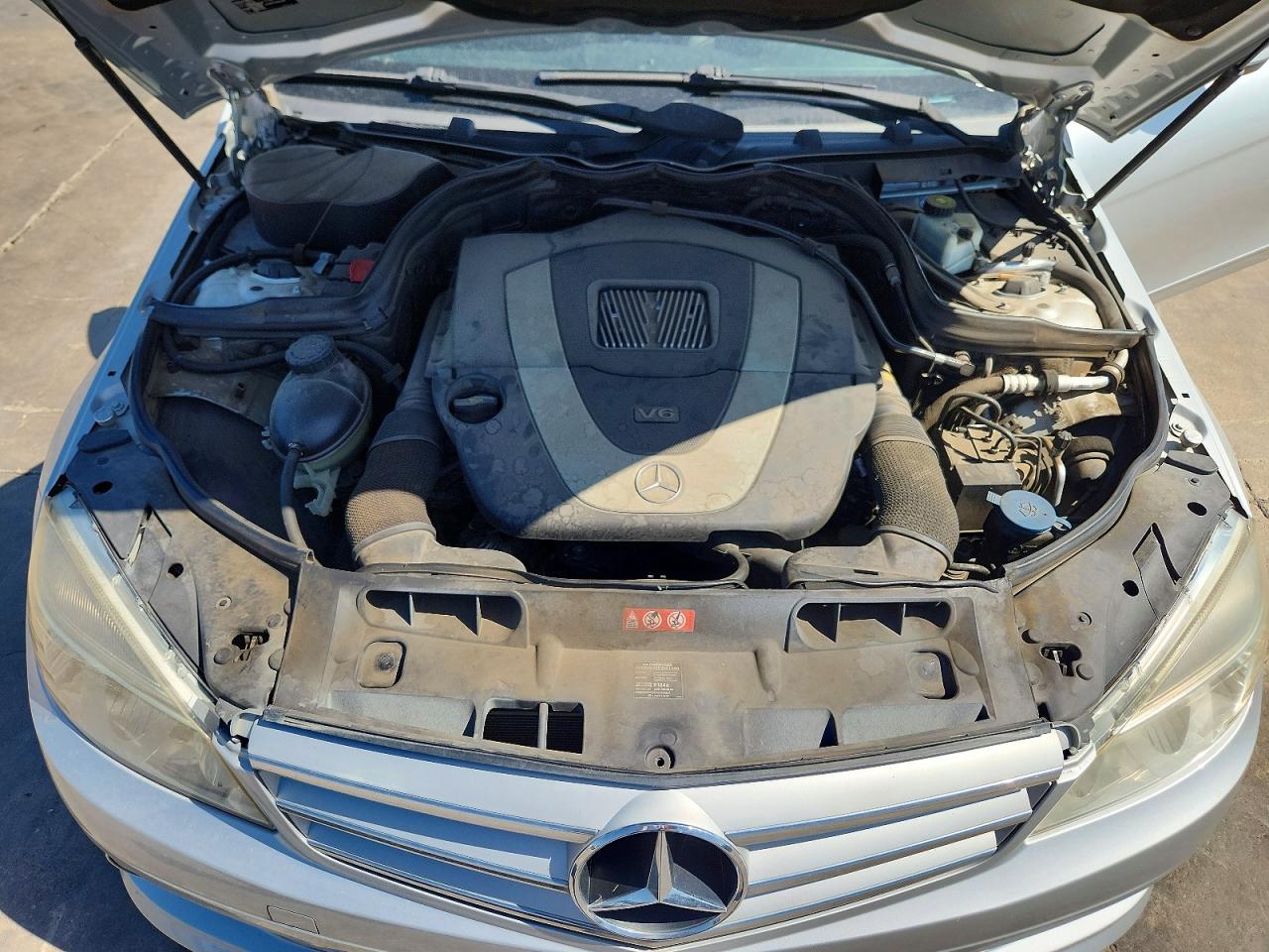2008 Mercedes-benz C 350 Silver vin: WDDGF56X08F016082