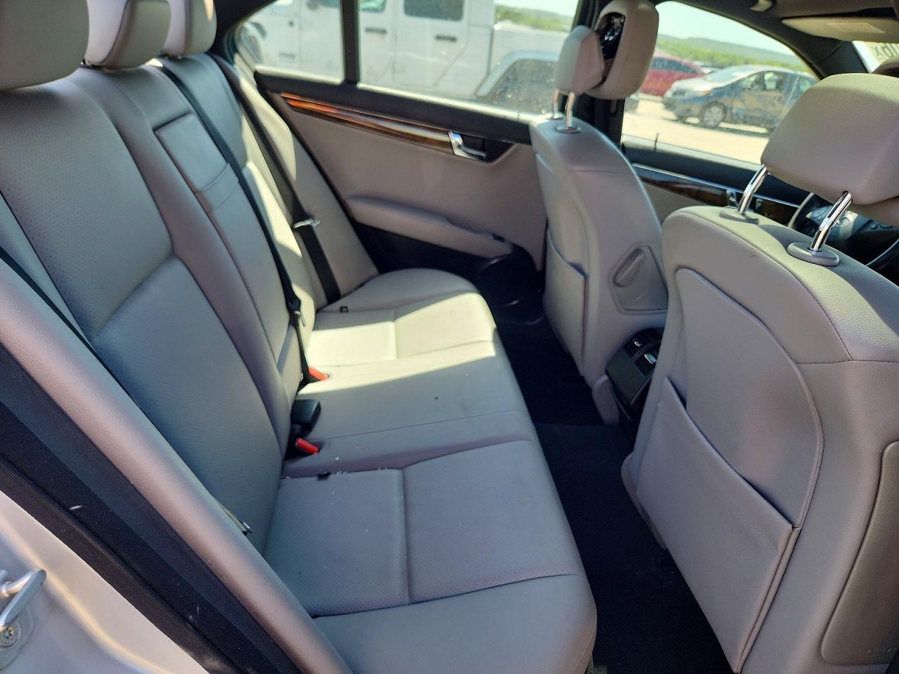 2008 Mercedes-benz C 350 Silver vin: WDDGF56X08F016082