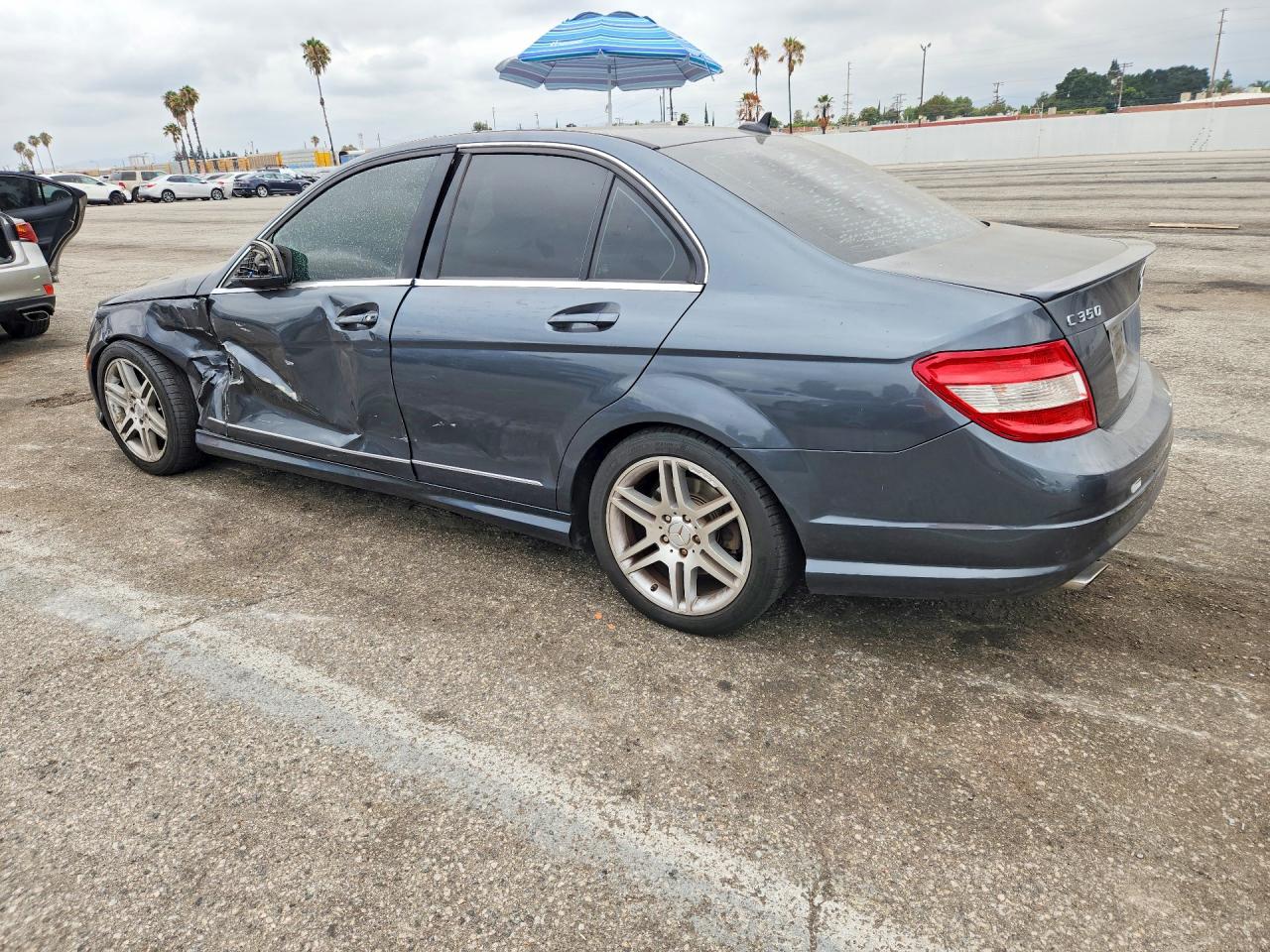 2009 Mercedes-benz C 350 Gray vin: WDDGF56X09R065847