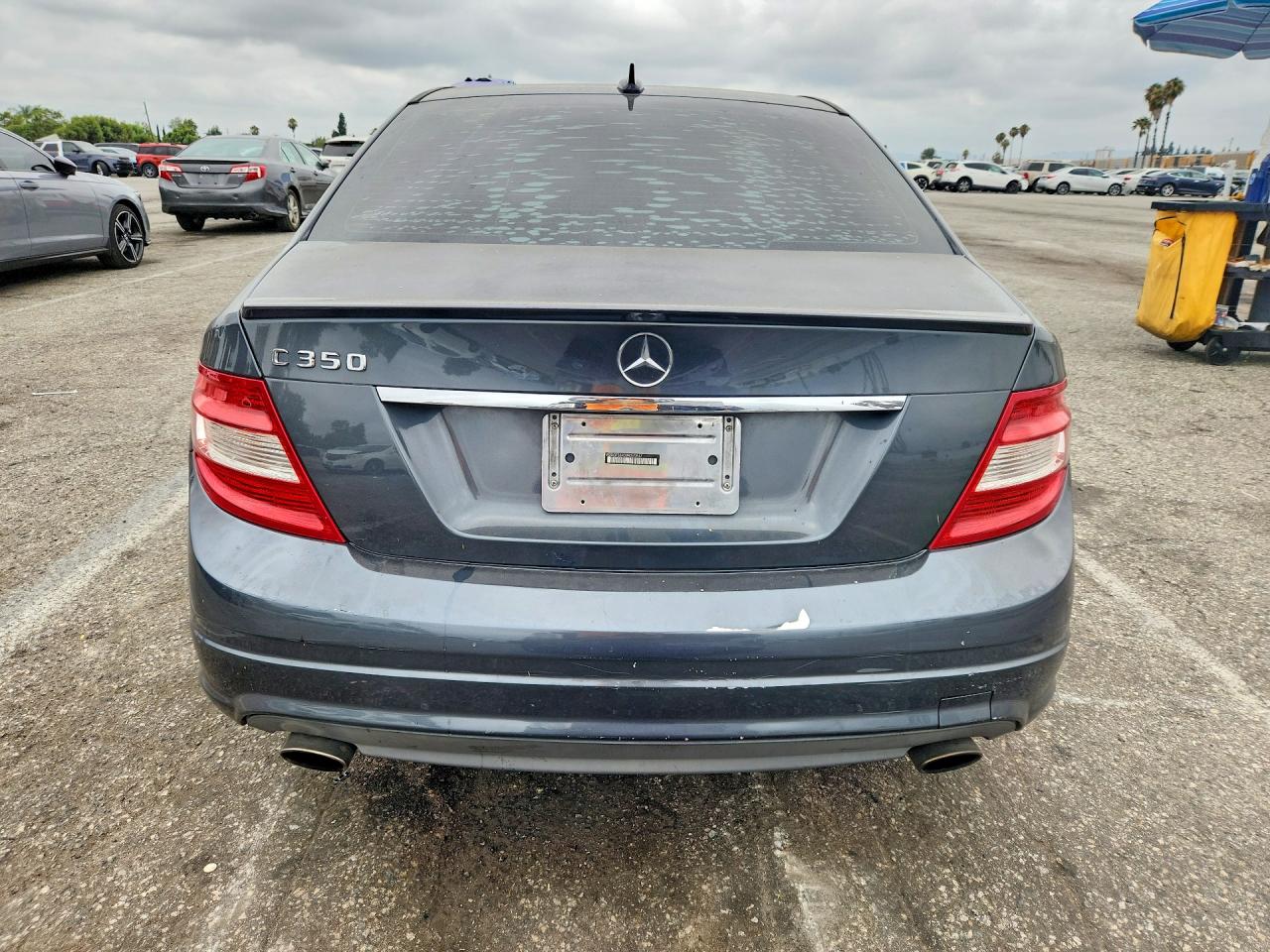 2009 Mercedes-benz C 350 Gray vin: WDDGF56X09R065847