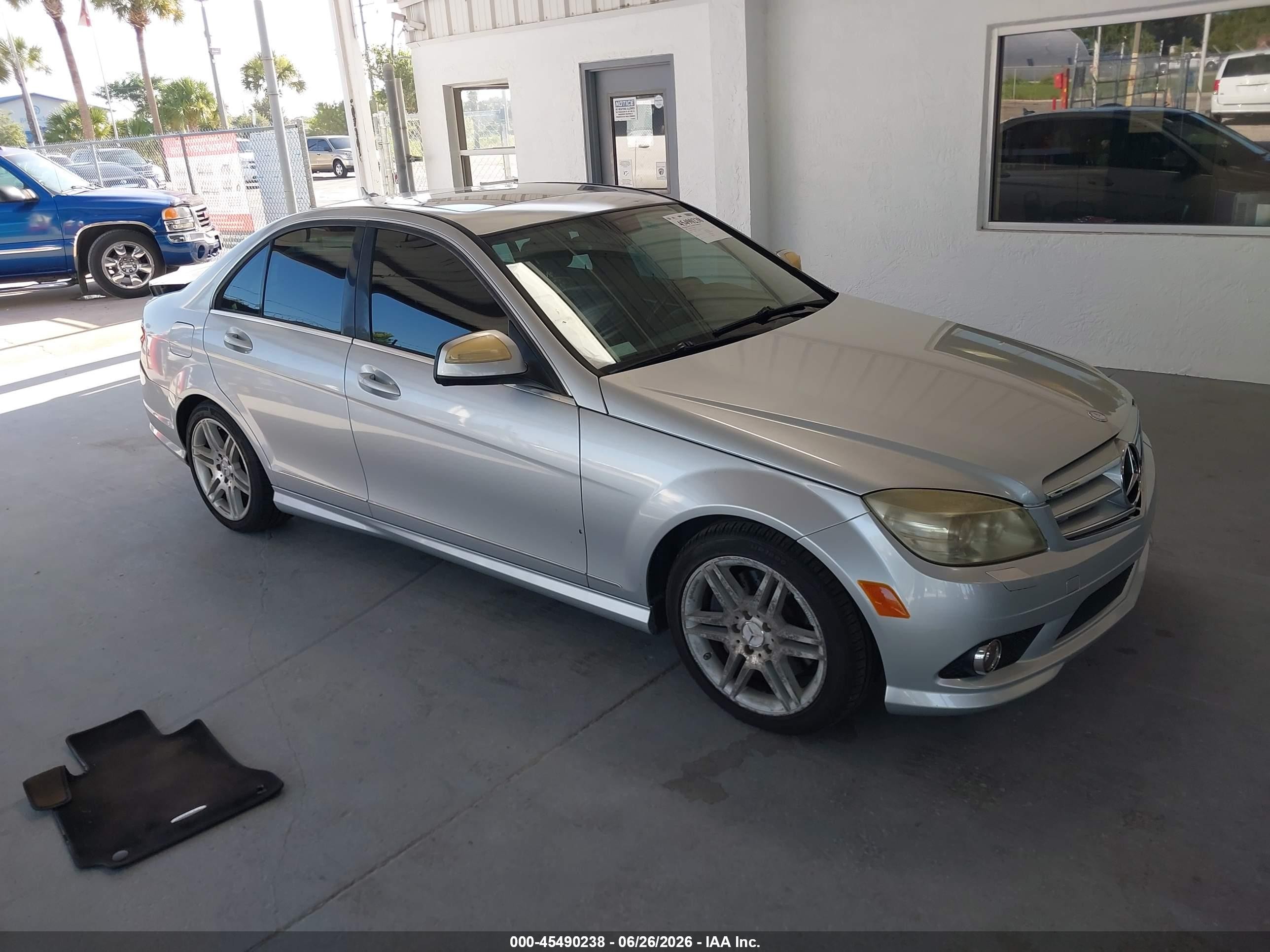 2008 Mercedes-benz C 350 Sport Silver vin: WDDGF56X28F067714