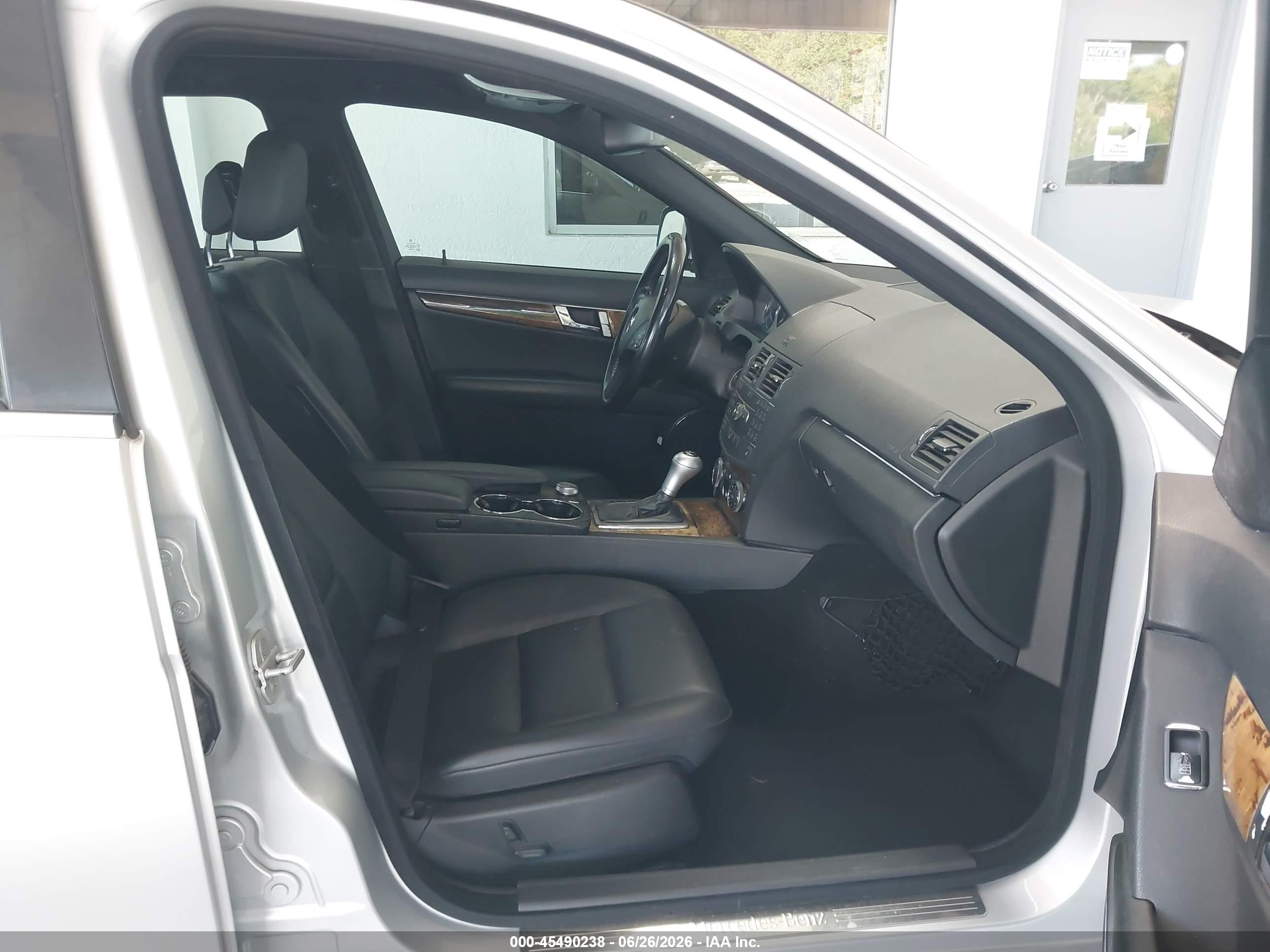 2008 Mercedes-benz C 350 Sport Silver vin: WDDGF56X28F067714