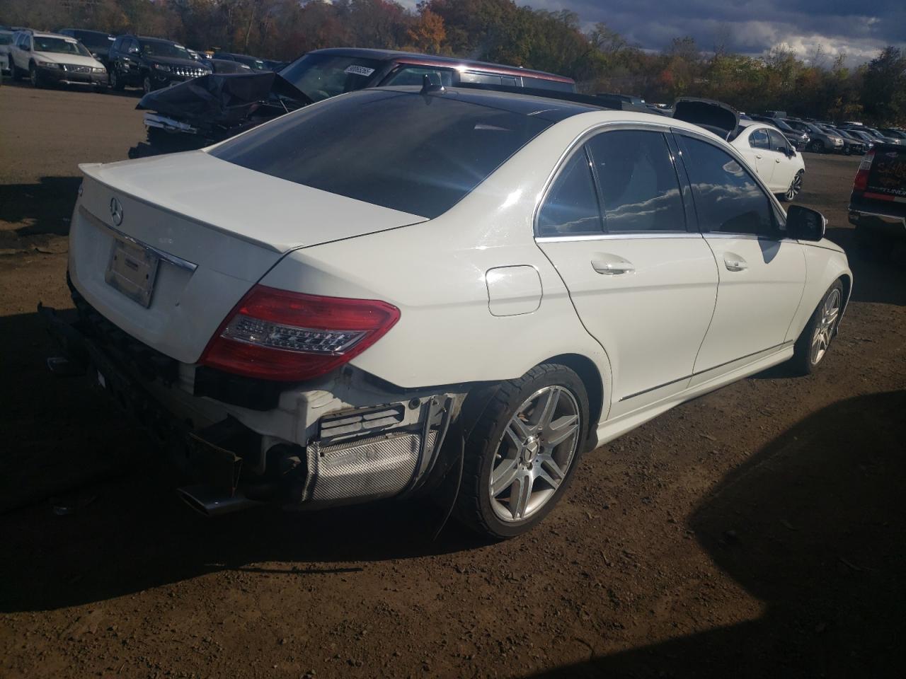 2008 Mercedes-benz C 350 Белый vin: WDDGF56X38R039421