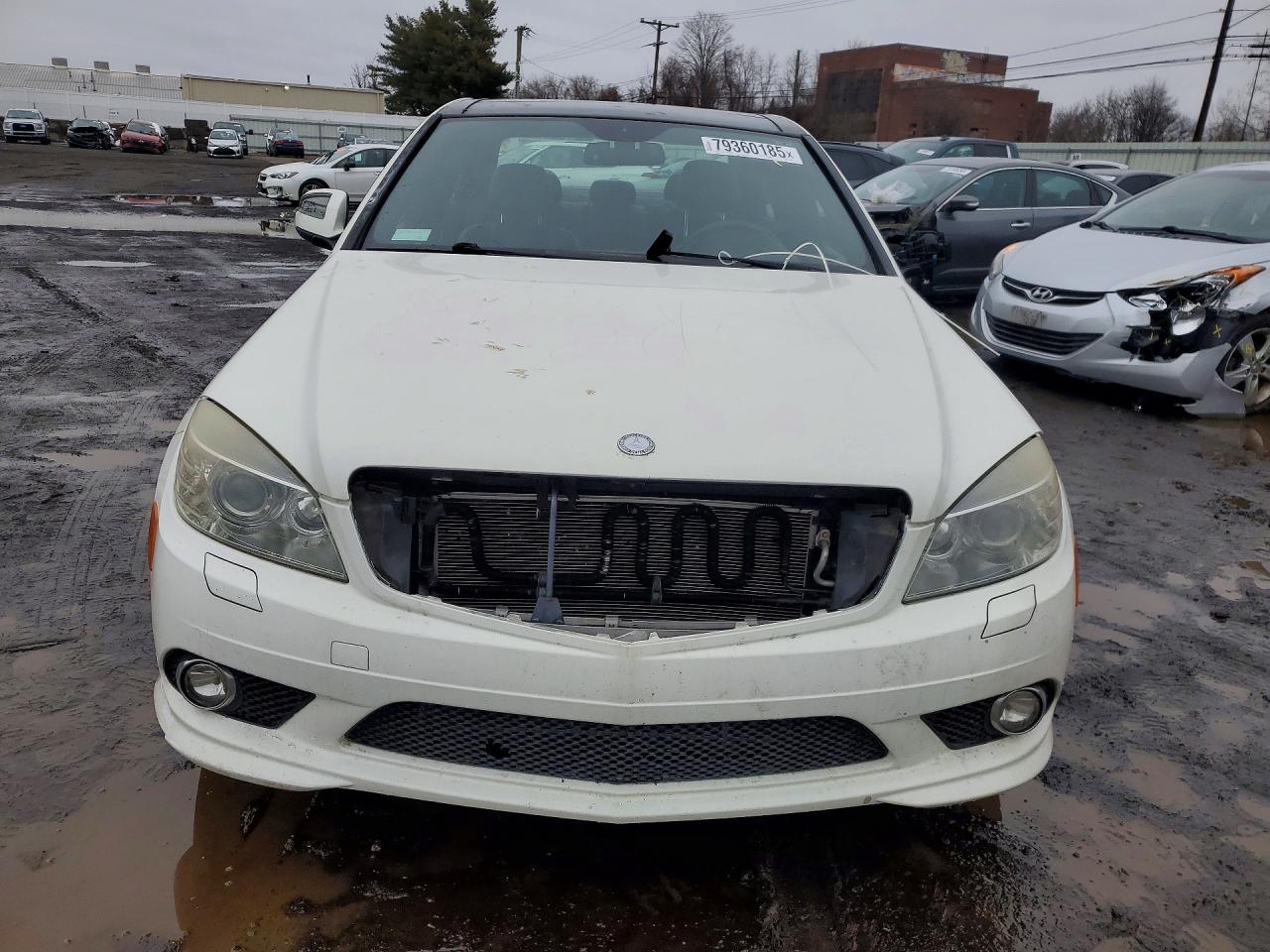 2009 Mercedes Benz C 350 White vin: WDDGF56X39F199785