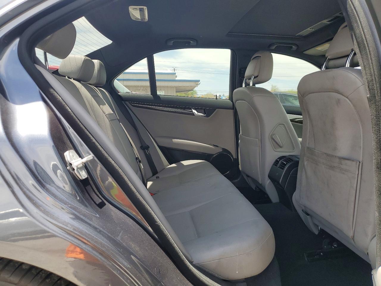 2008 Mercedes-benz C 350 Серый vin: WDDGF56X58F054200
