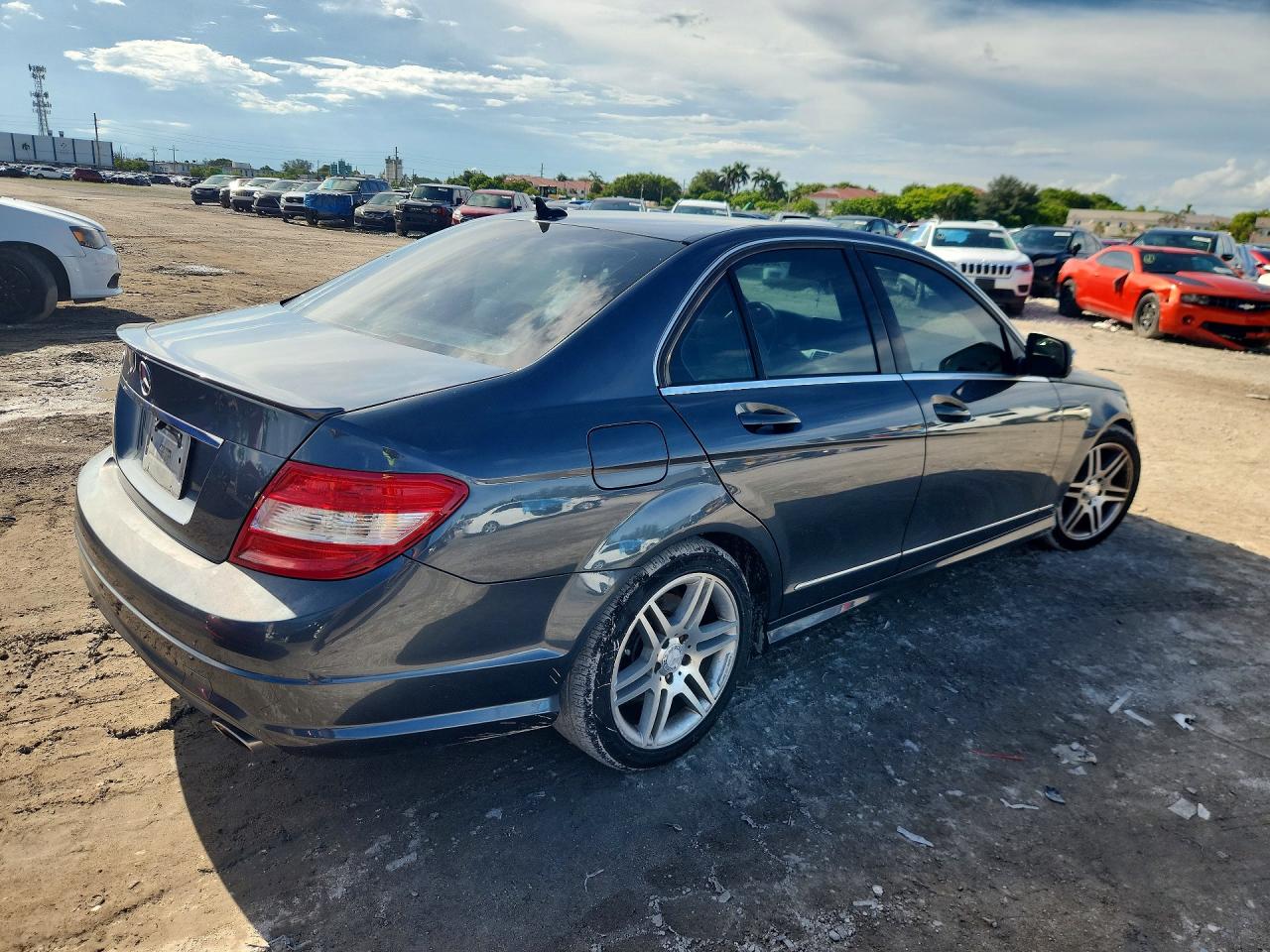 2009 Mercedes-benz C 350 Gray vin: WDDGF56X59R068355