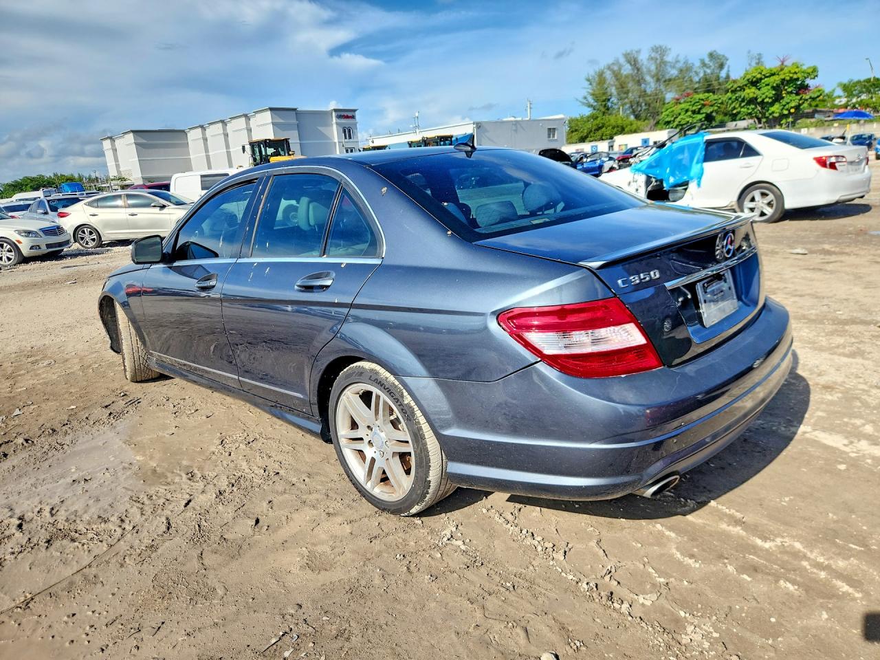 2009 Mercedes-benz C 350 Gray vin: WDDGF56X59R068355