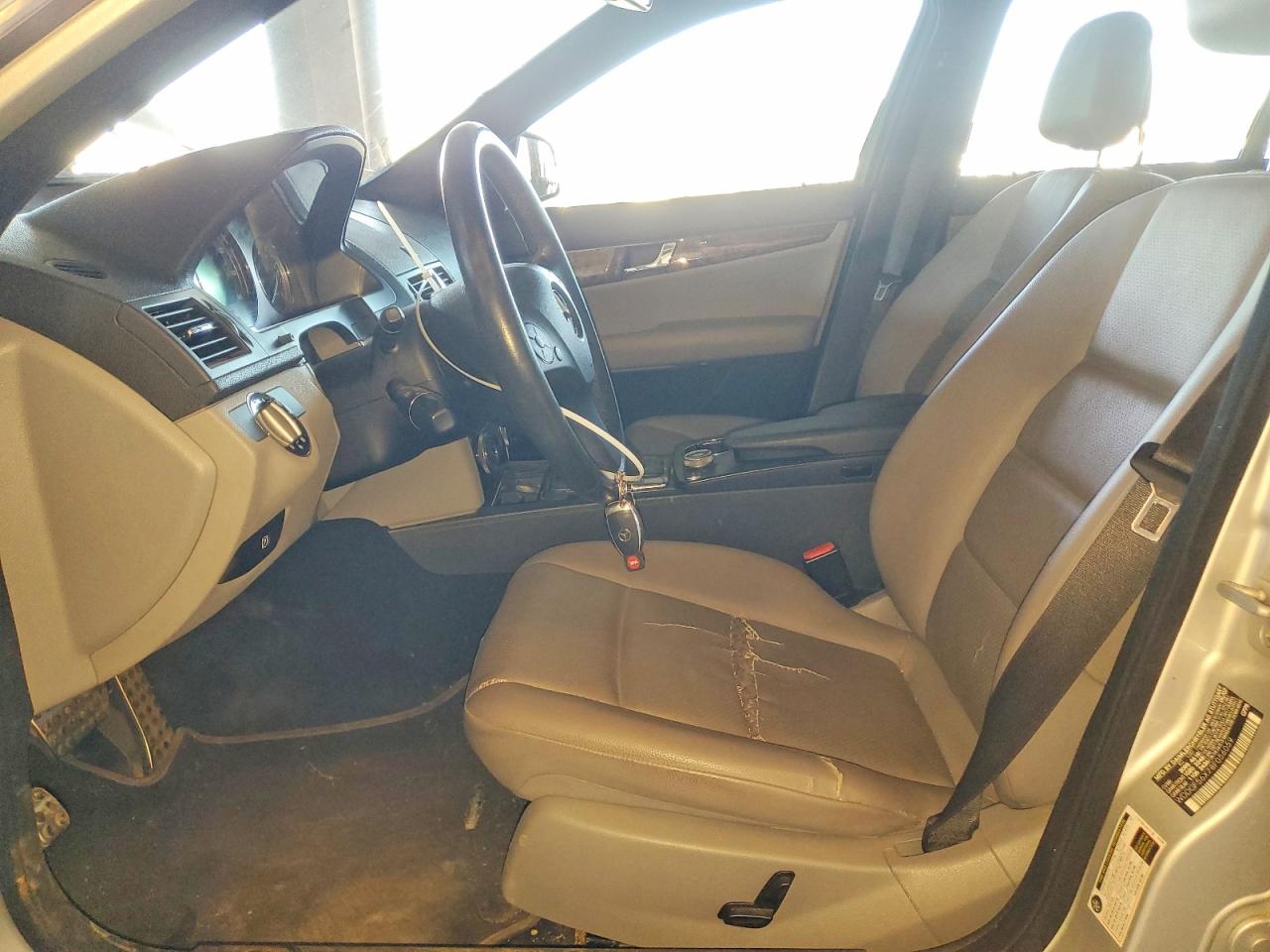 2008 Mercedes-benz C 350 Silver vin: WDDGF56X78F056059