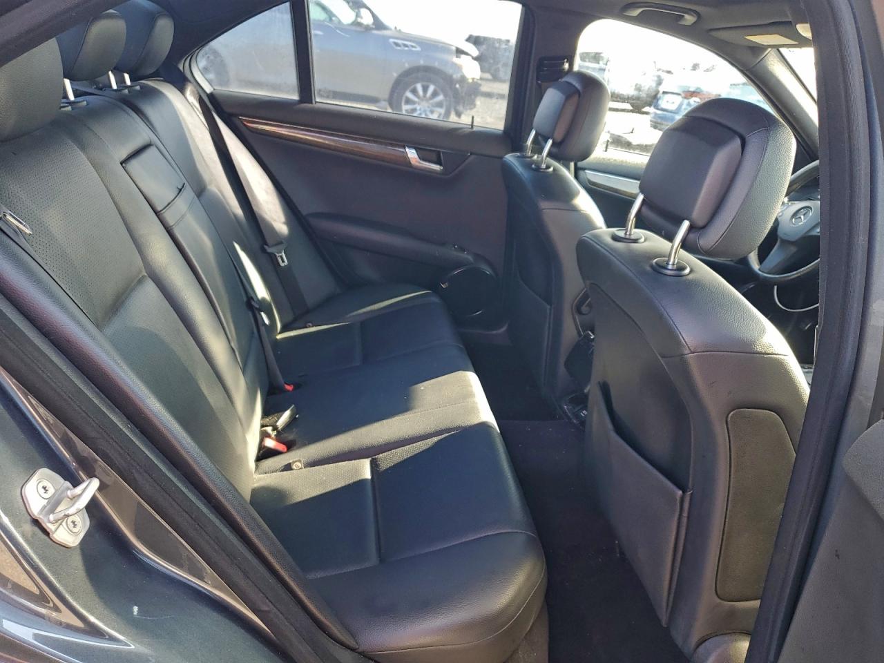 2008 Mercedes-benz C 350 Blue vin: WDDGF56X78F179019