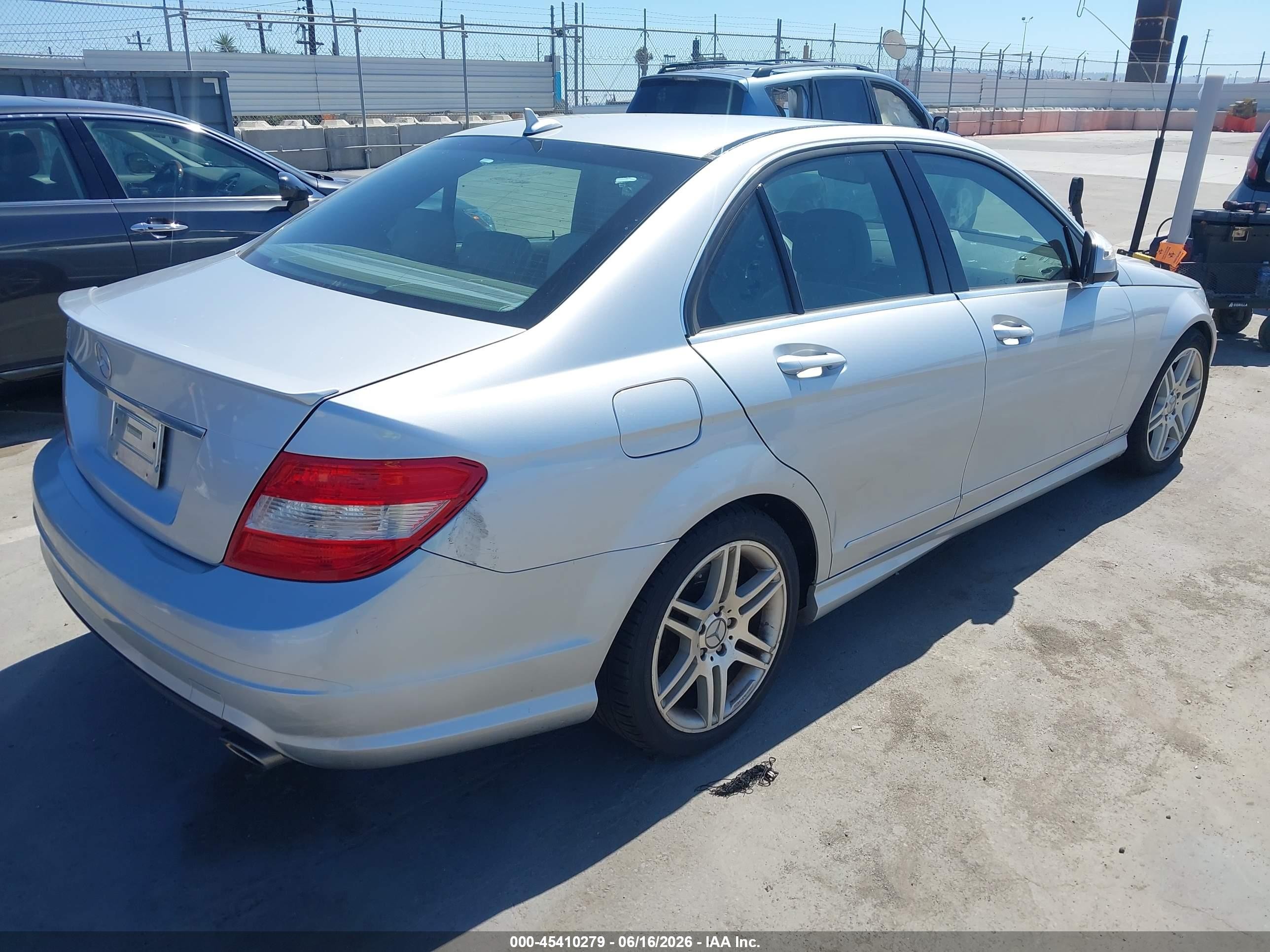 2008 Mercedes-benz C 350 Sport Silver vin: WDDGF56X78F181689
