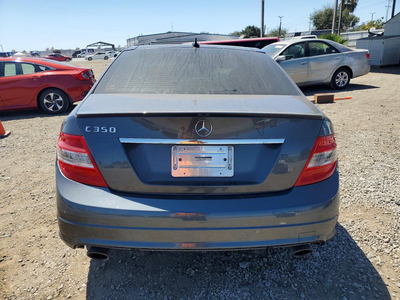 2009 Mercedes-benz C 350 Gray vin: WDDGF56X79F240211
