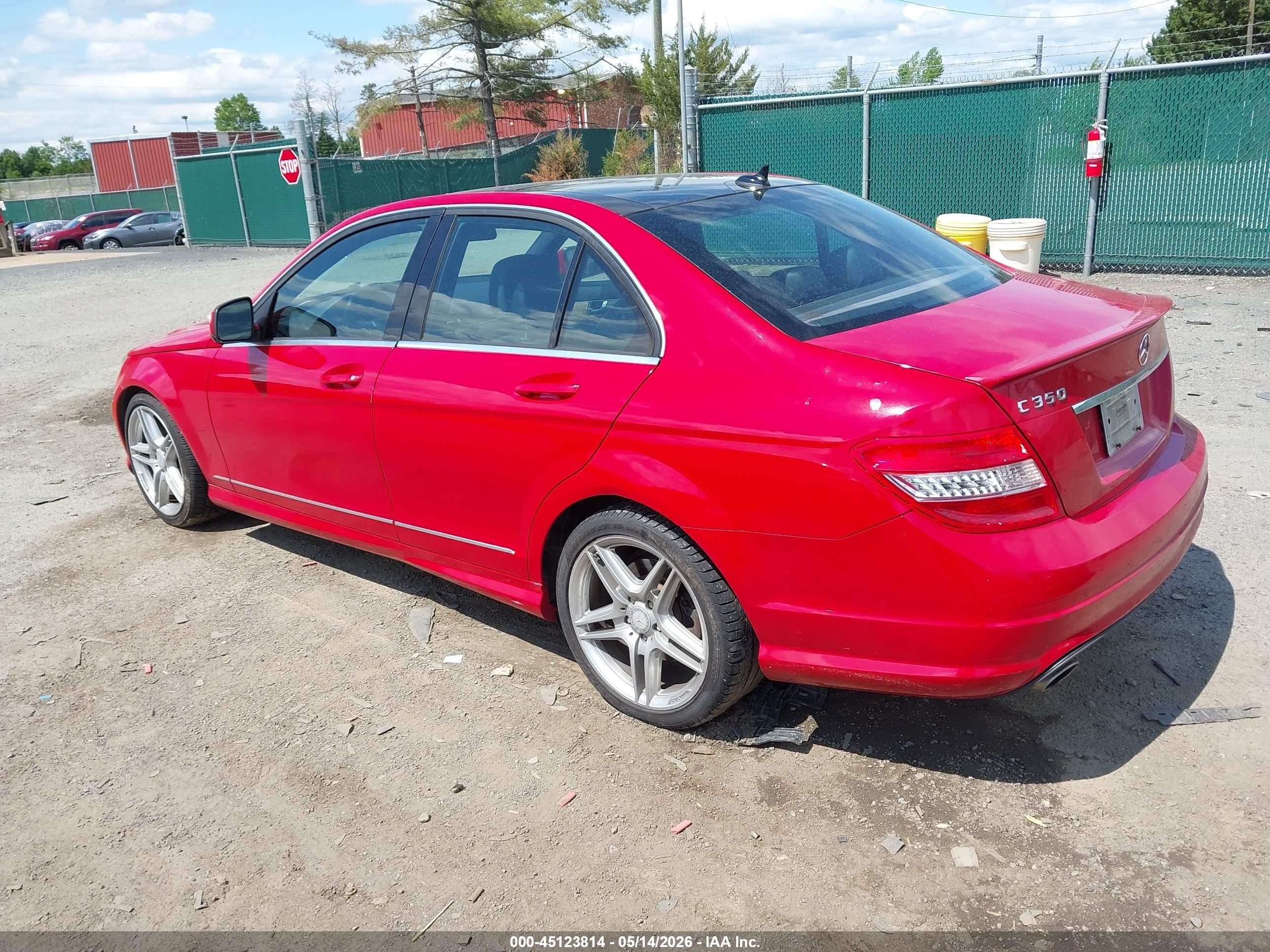 2009 Mercedes-benz C 350 Sport Red vin: WDDGF56X79R042002