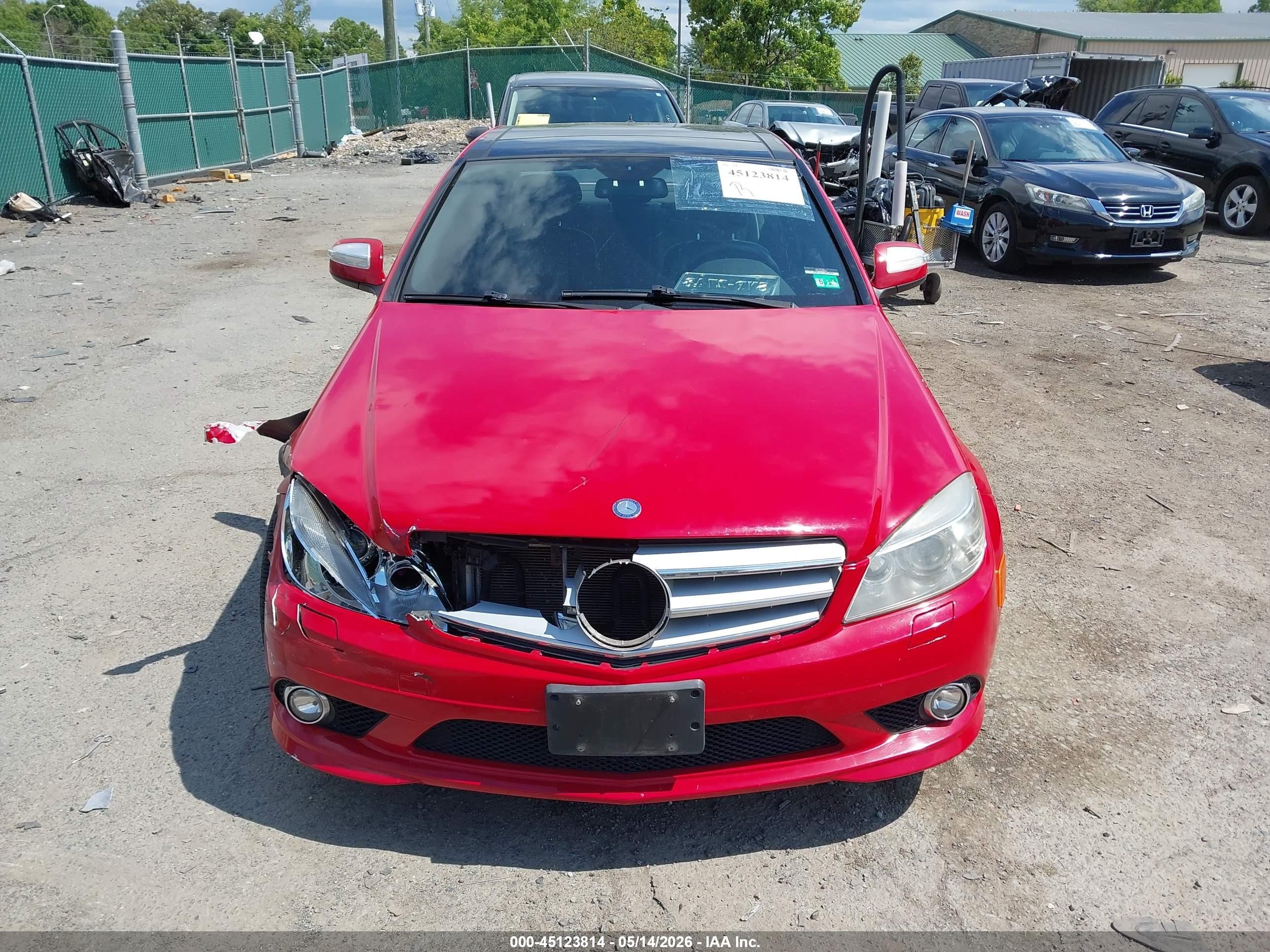 2009 Mercedes-benz C 350 Sport Red vin: WDDGF56X79R042002