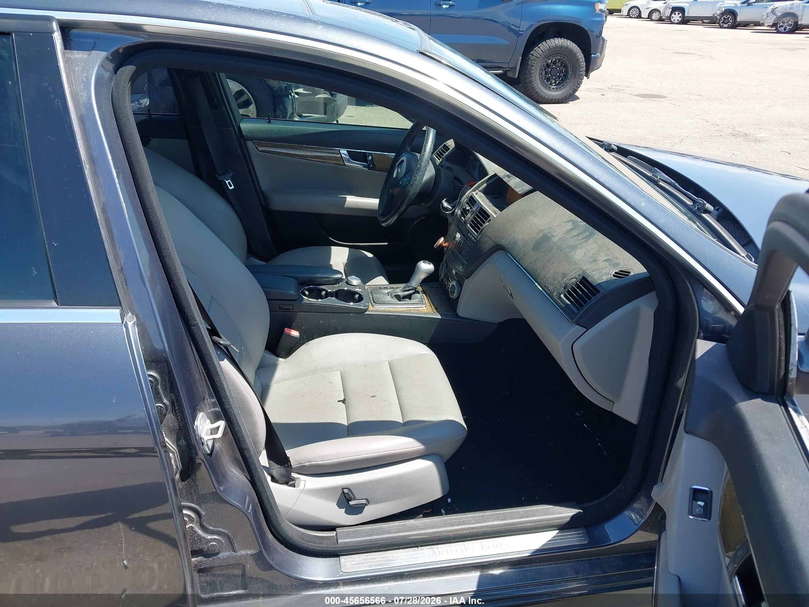 2008 Mercedes-benz C 350 Sport Gray vin: WDDGF56X98F102281