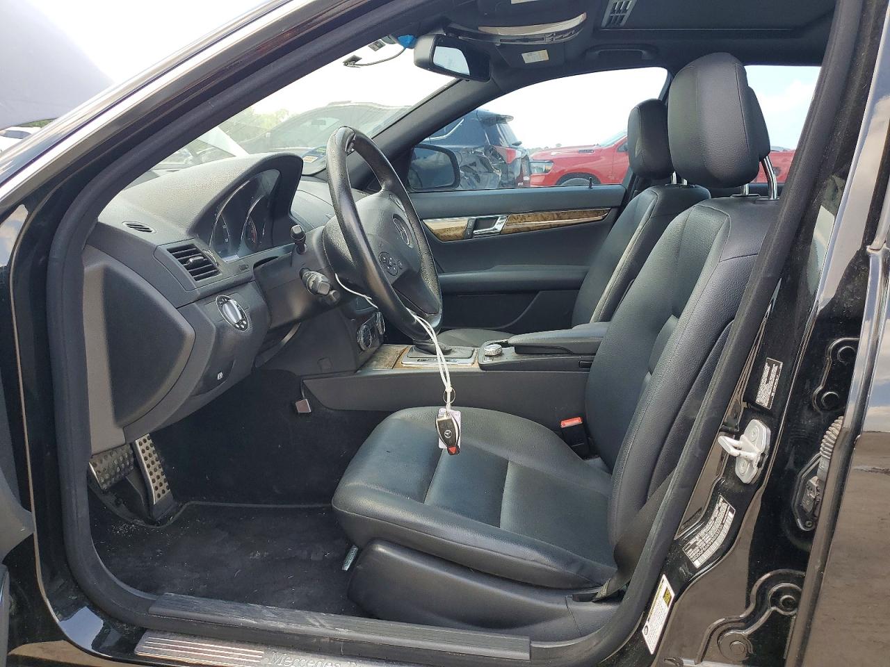 2009 Mercedes-benz C 350 Black vin: WDDGF56X99R053230