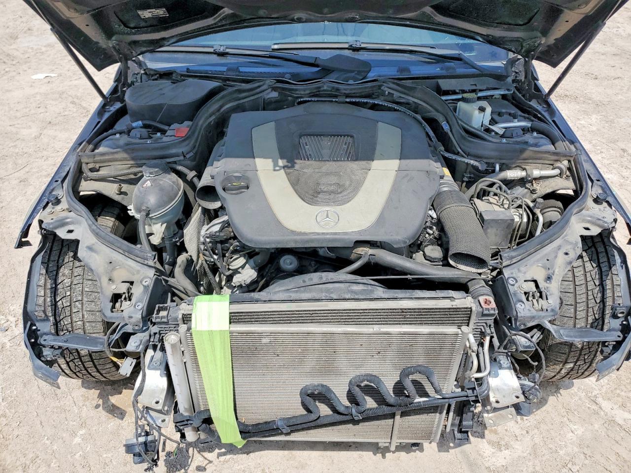 2009 Mercedes-benz C 350 Black vin: WDDGF56X99R053230