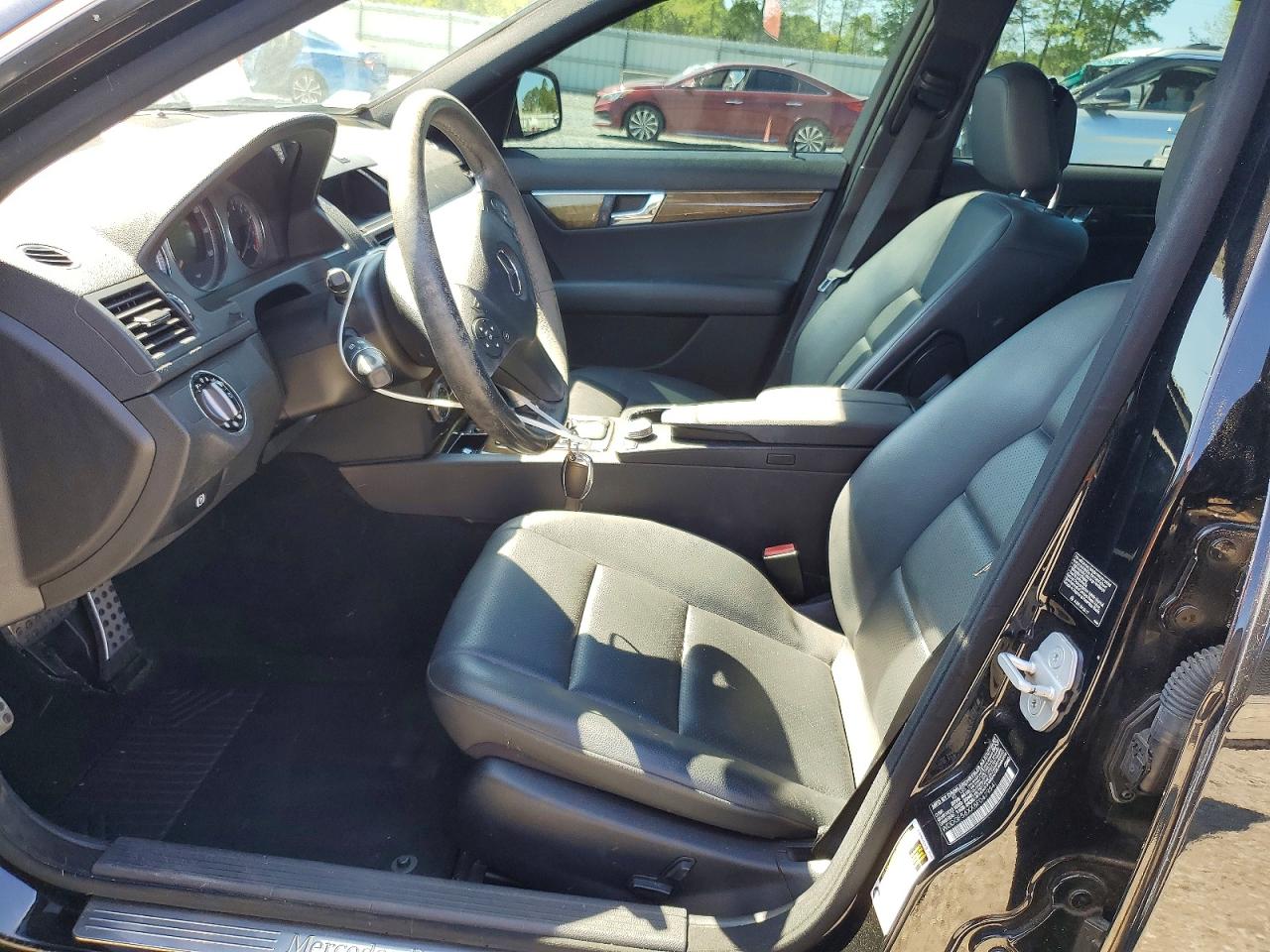 2008 Mercedes-benz C 350 Black vin: WDDGF56XX8F047954
