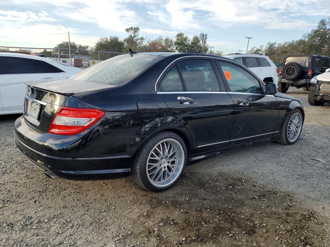 2008 Mercedes-benz C 350 Black vin: WDDGF56XX8F136567