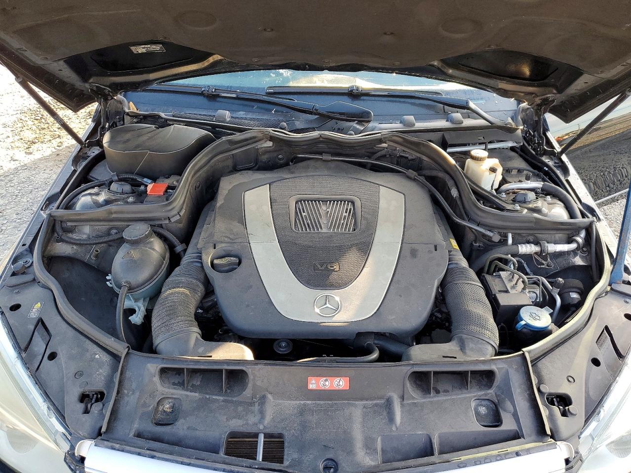 2008 Mercedes-benz C 350 Black vin: WDDGF56XX8F136567