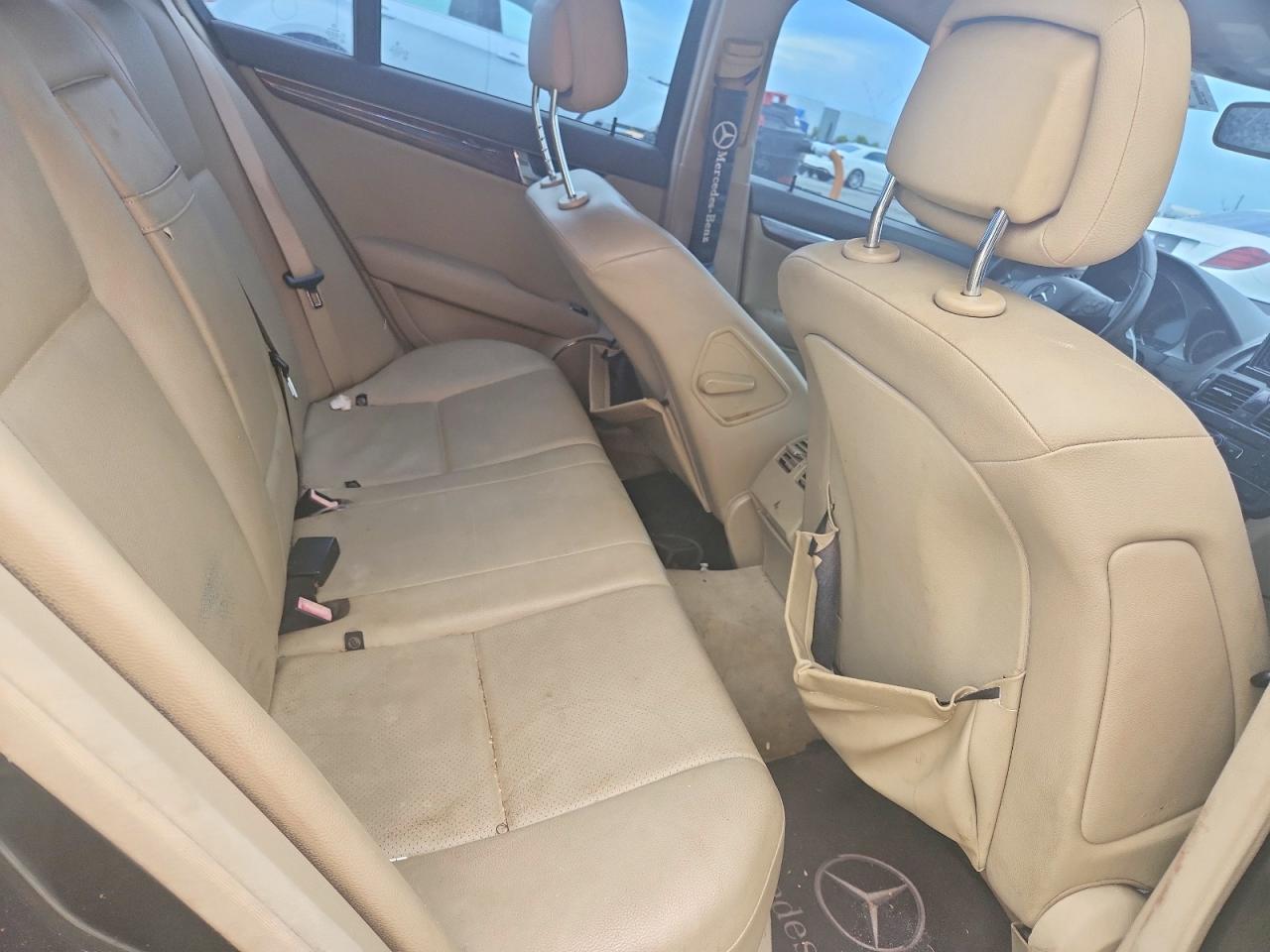2009 Mercedes-benz C 350 Black vin: WDDGF56XX9F230224