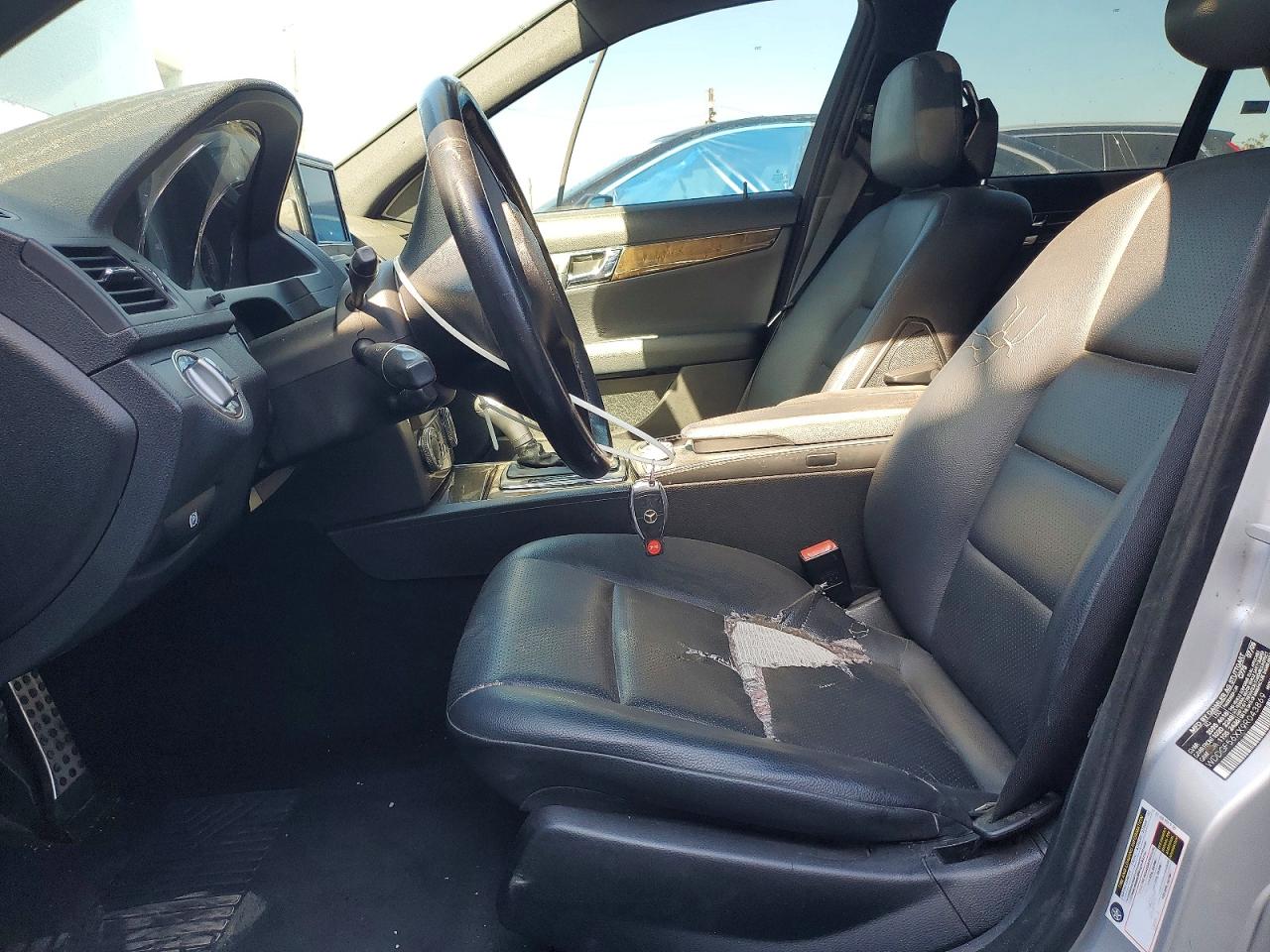 2009 Mercedes-benz C 350 Серебряный vin: WDDGF56XX9R043869