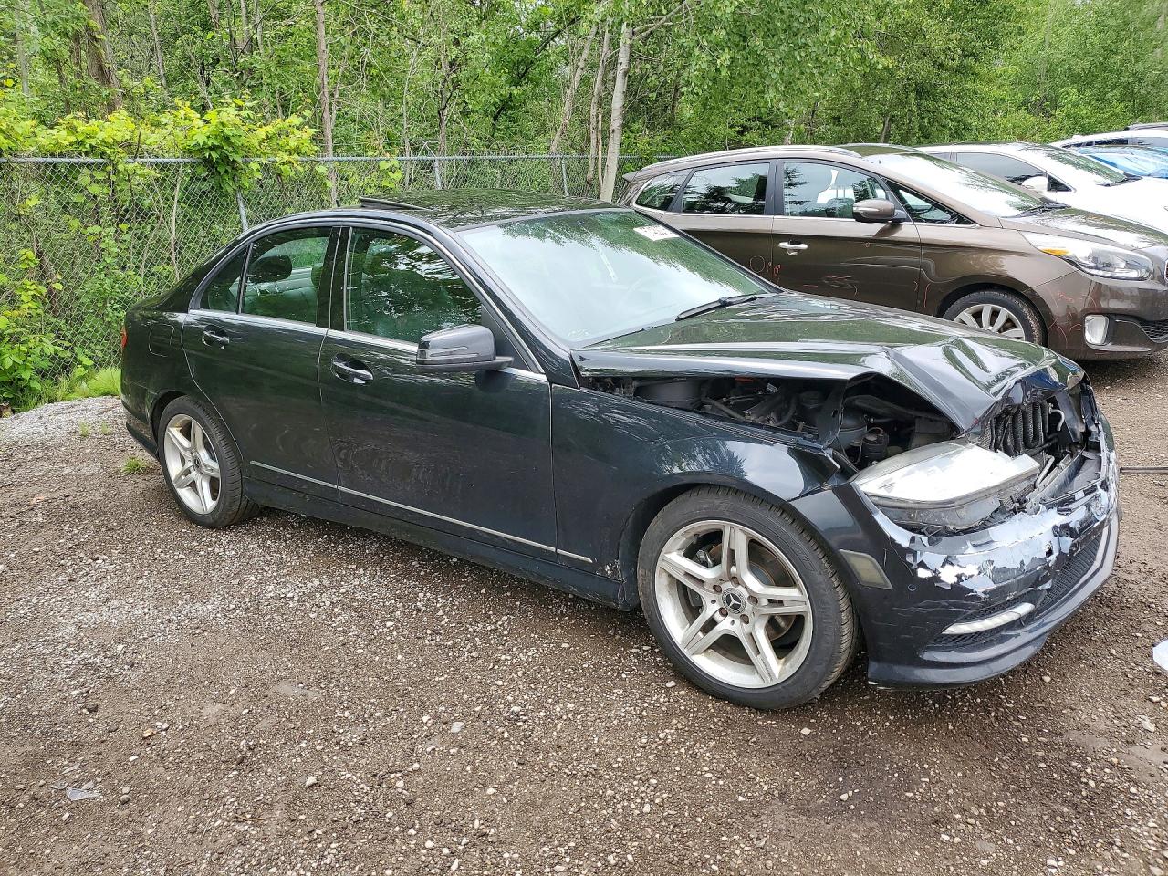 2011 Mercedes-benz C 250 Черный vin: WDDGF5CB8BA512292