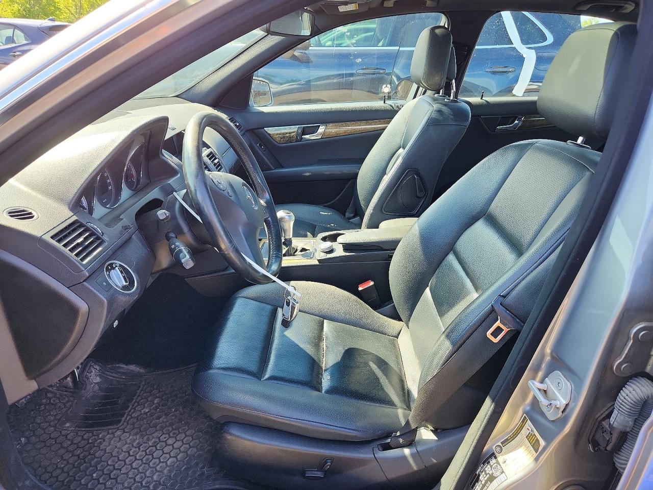 2011 Mercedes-benz C 250 Серый vin: WDDGF5CB9BF587828