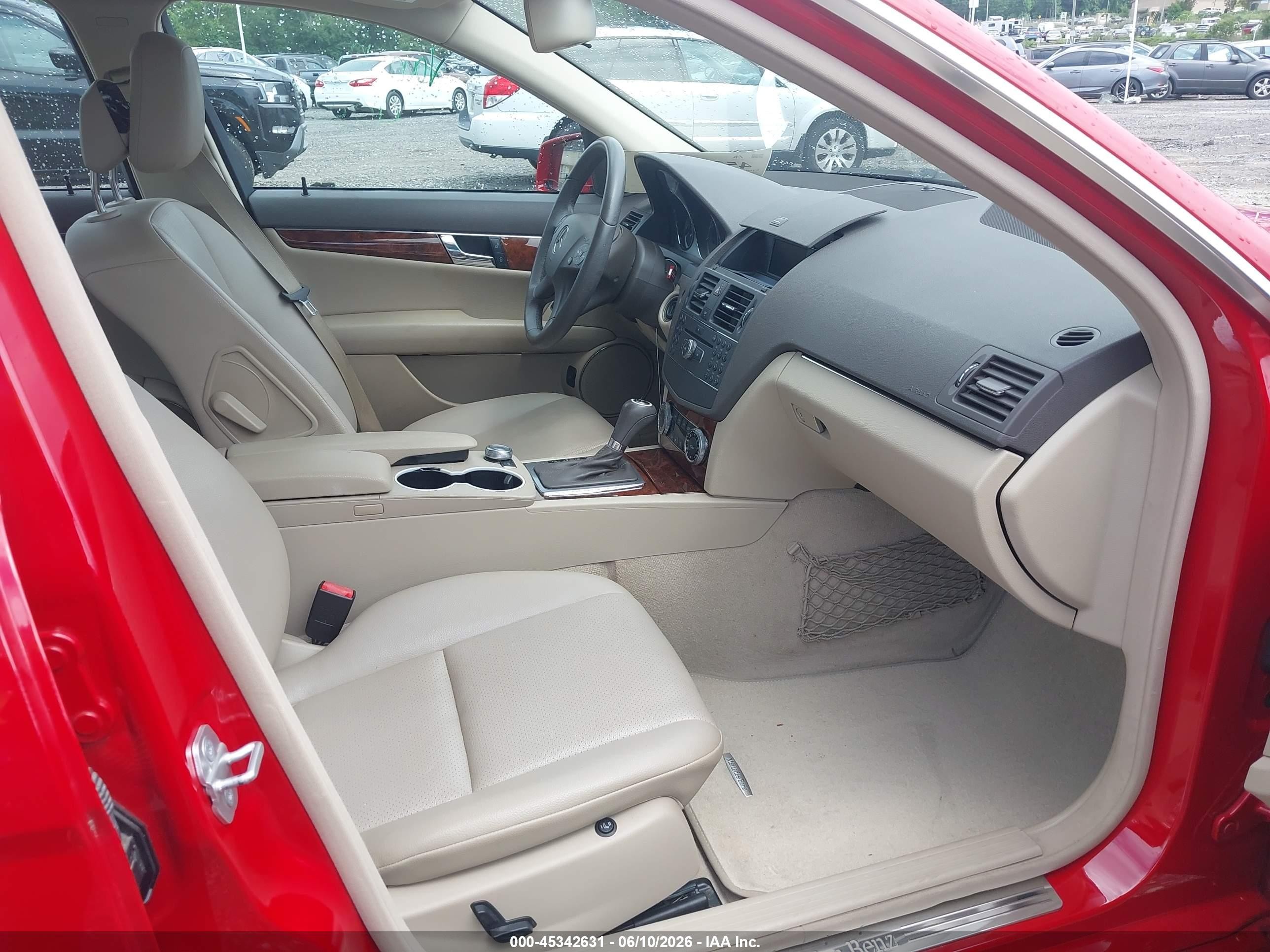 2010 Mercedes-benz C 300 Luxury/sport Red vin: WDDGF5EB0AA394248