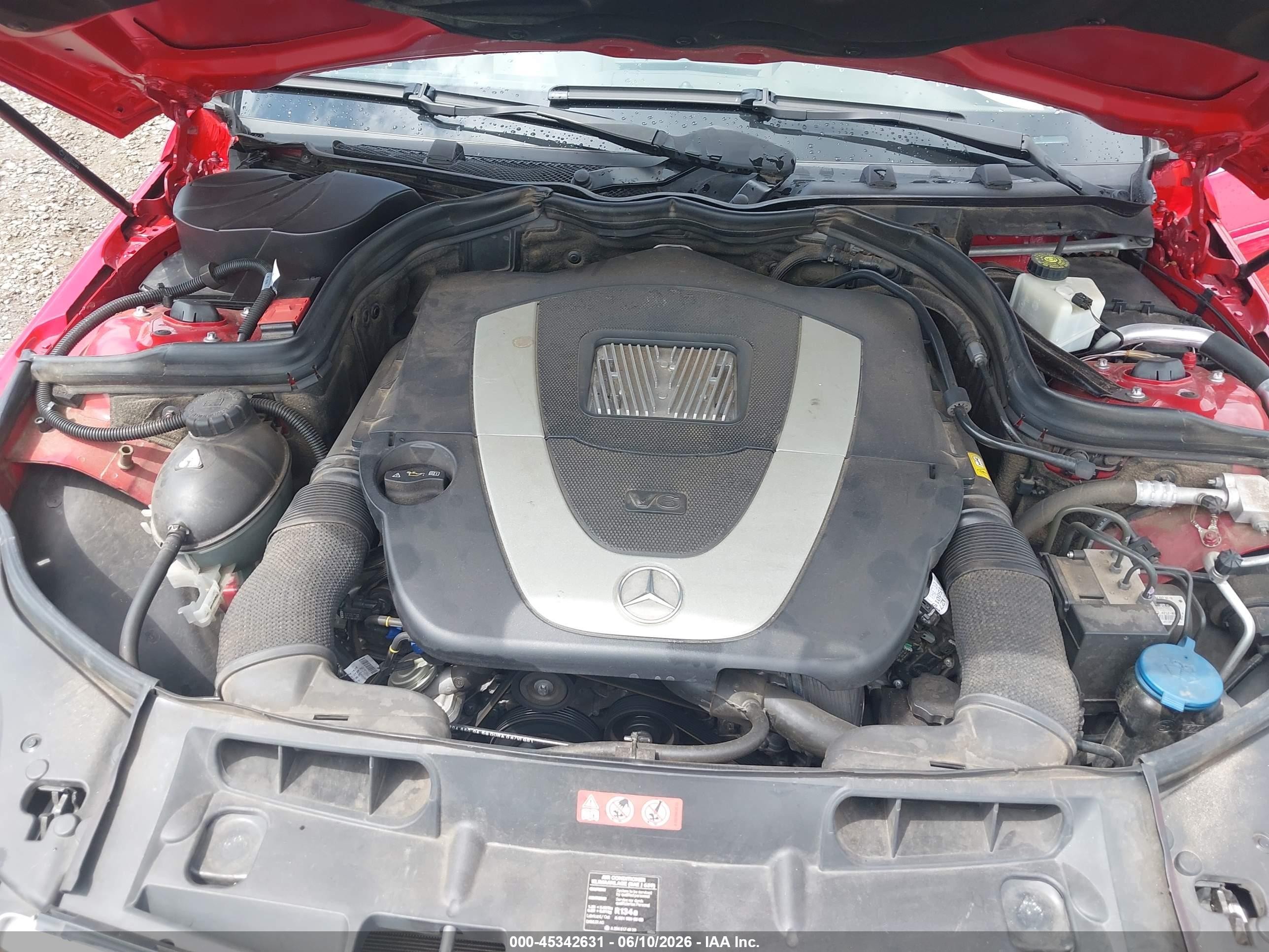 2010 Mercedes-benz C 300 Luxury/sport Red vin: WDDGF5EB0AA394248