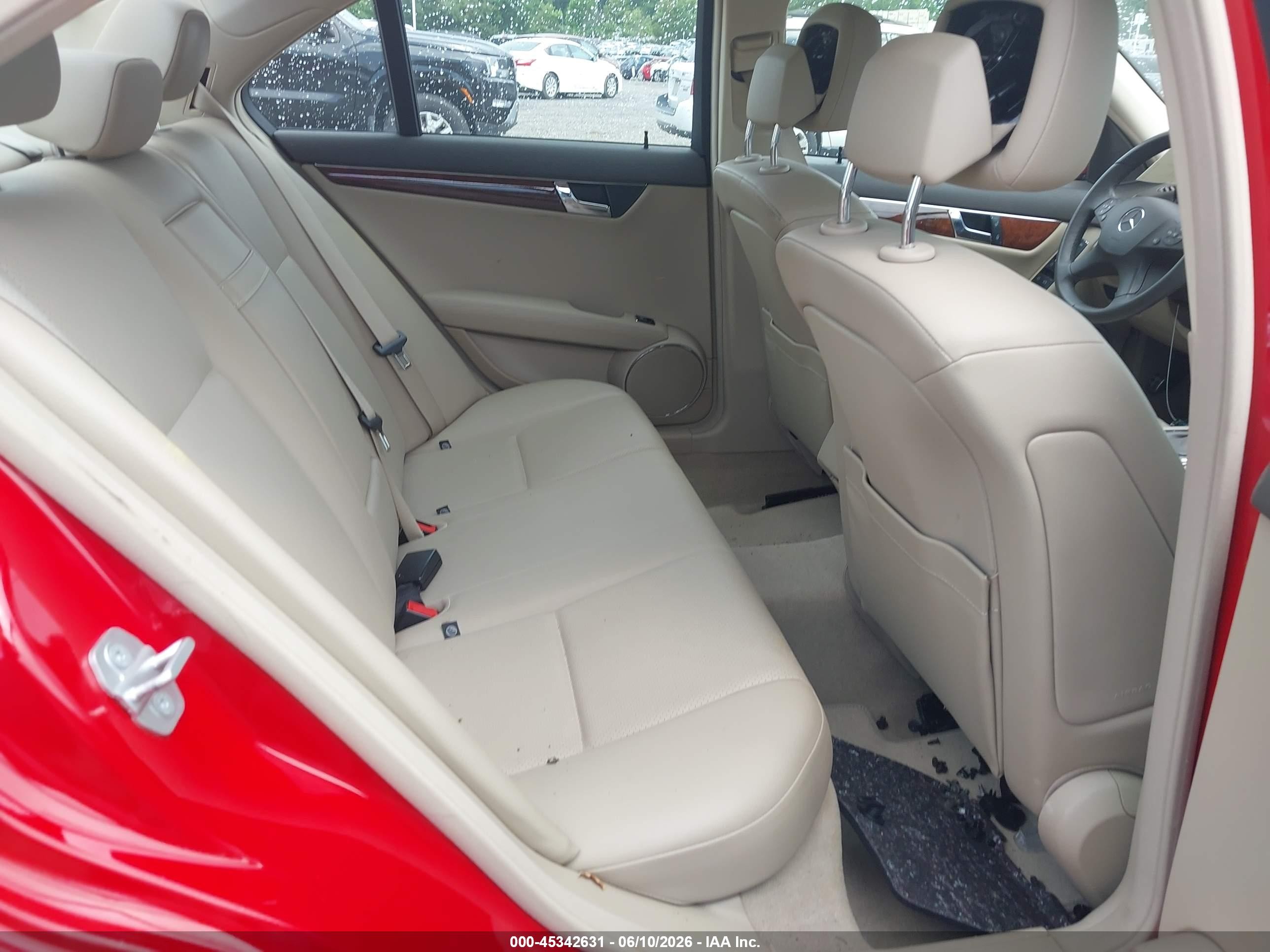2010 Mercedes-benz C 300 Luxury/sport Red vin: WDDGF5EB0AA394248