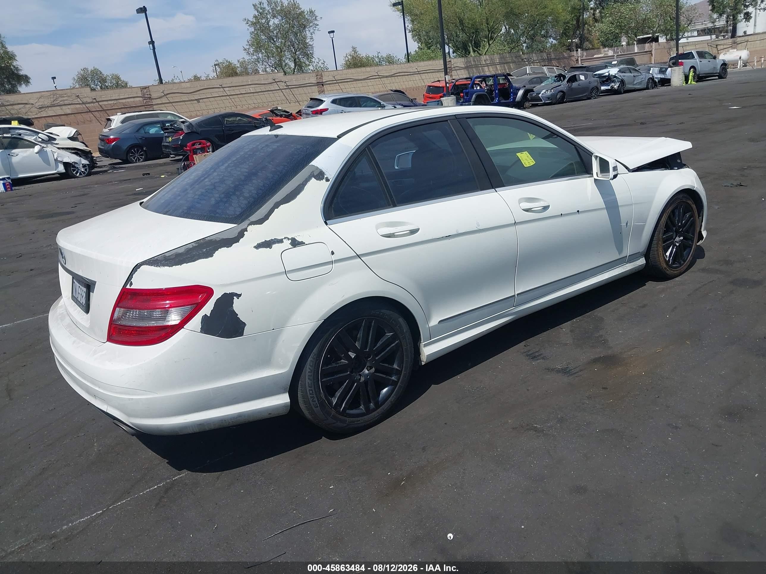 2010 Mercedes-benz C 300 Luxury/sport Белый vin: WDDGF5EB0AF422956