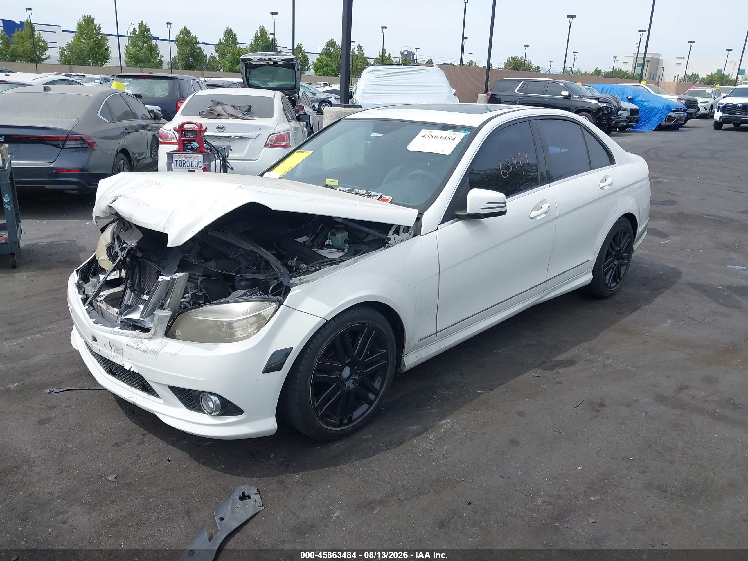 2010 Mercedes-benz C 300 Luxury/sport Белый vin: WDDGF5EB0AF422956