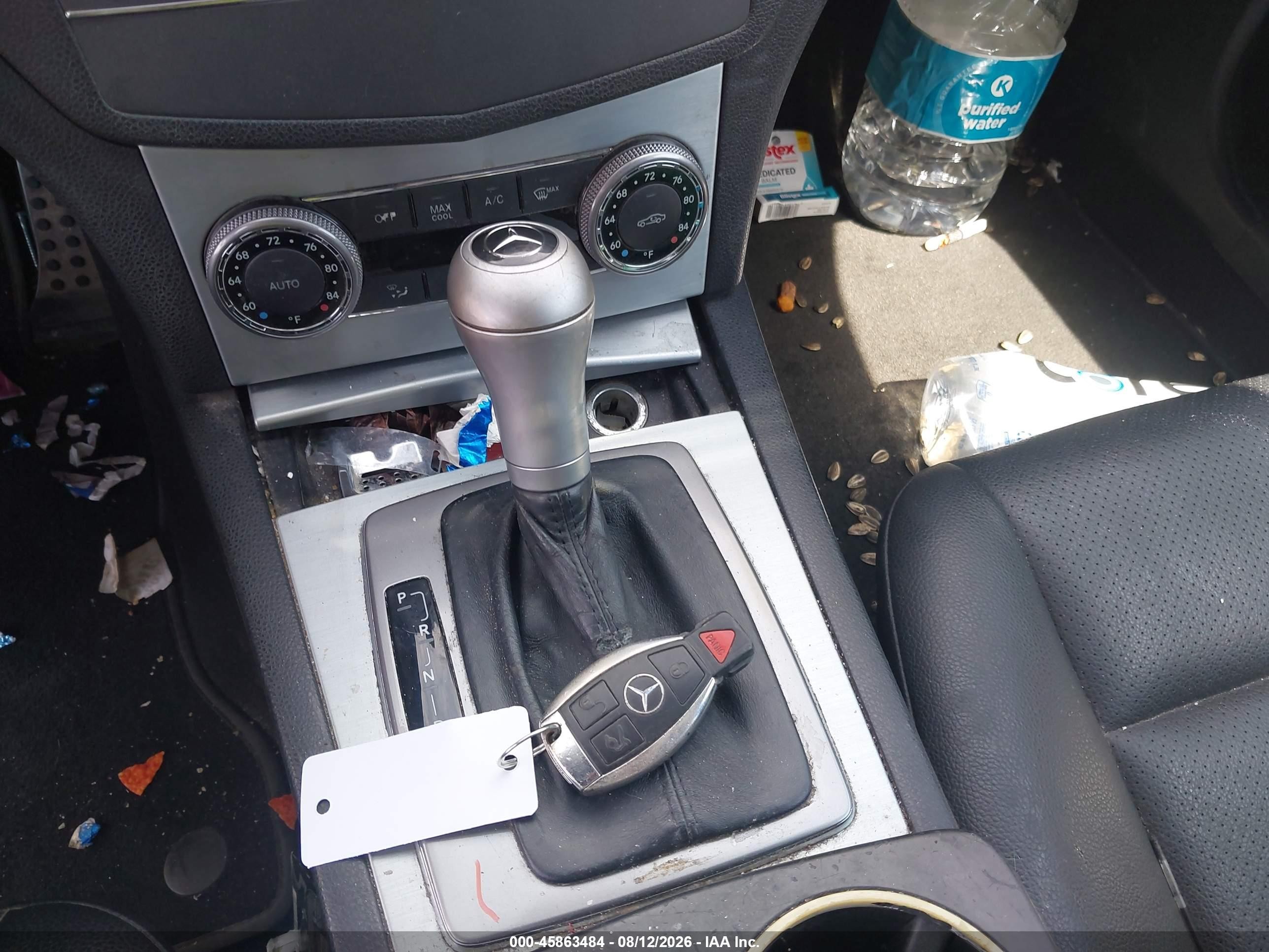 2010 Mercedes-benz C 300 Luxury/sport Белый vin: WDDGF5EB0AF422956