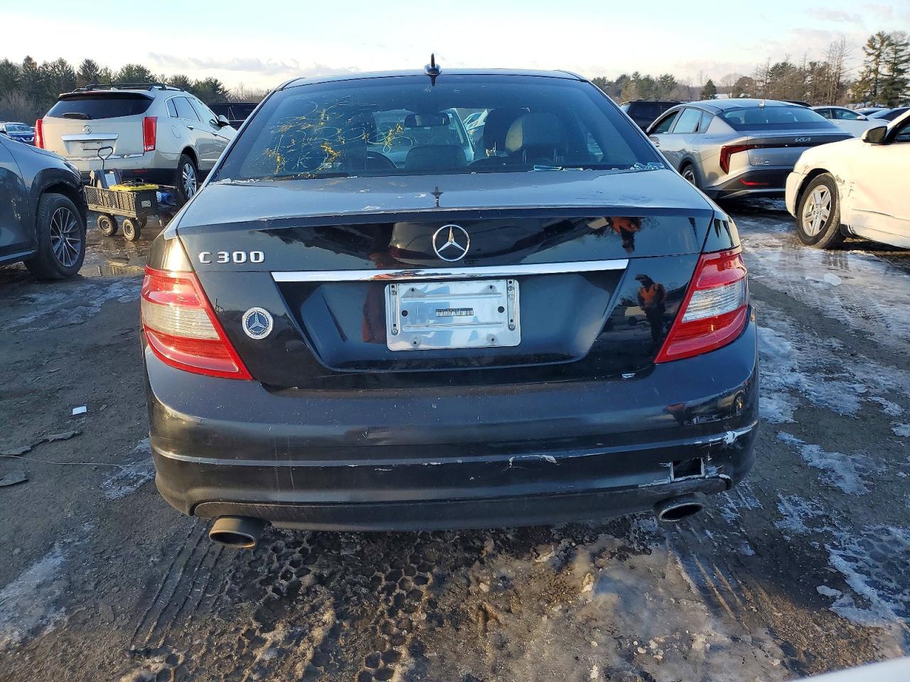 2010 Mercedes-benz C 300 Black vin: WDDGF5EB0AR096932