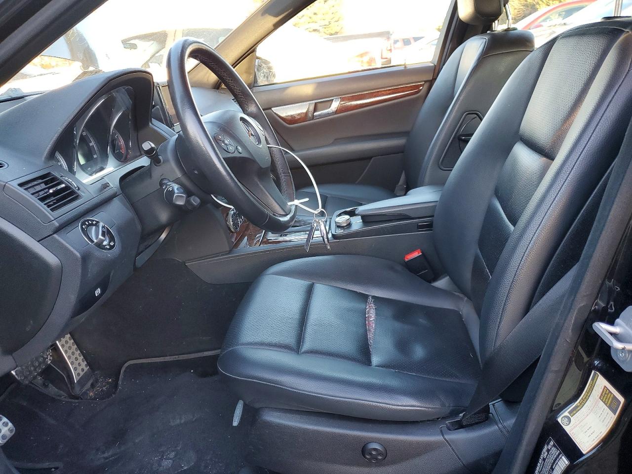 2010 Mercedes-benz C 300 Black vin: WDDGF5EB0AR096932