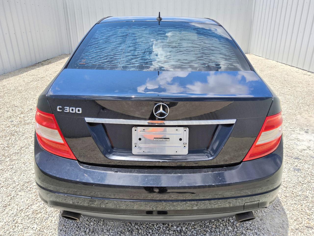2010 Mercedes-benz C 300 Черный vin: WDDGF5EB0AR100641