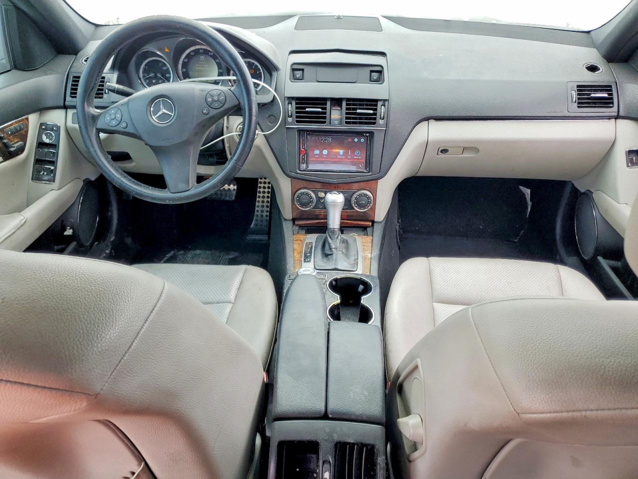 2010 Mercedes-benz C 300 Silver vin: WDDGF5EB0AR107654