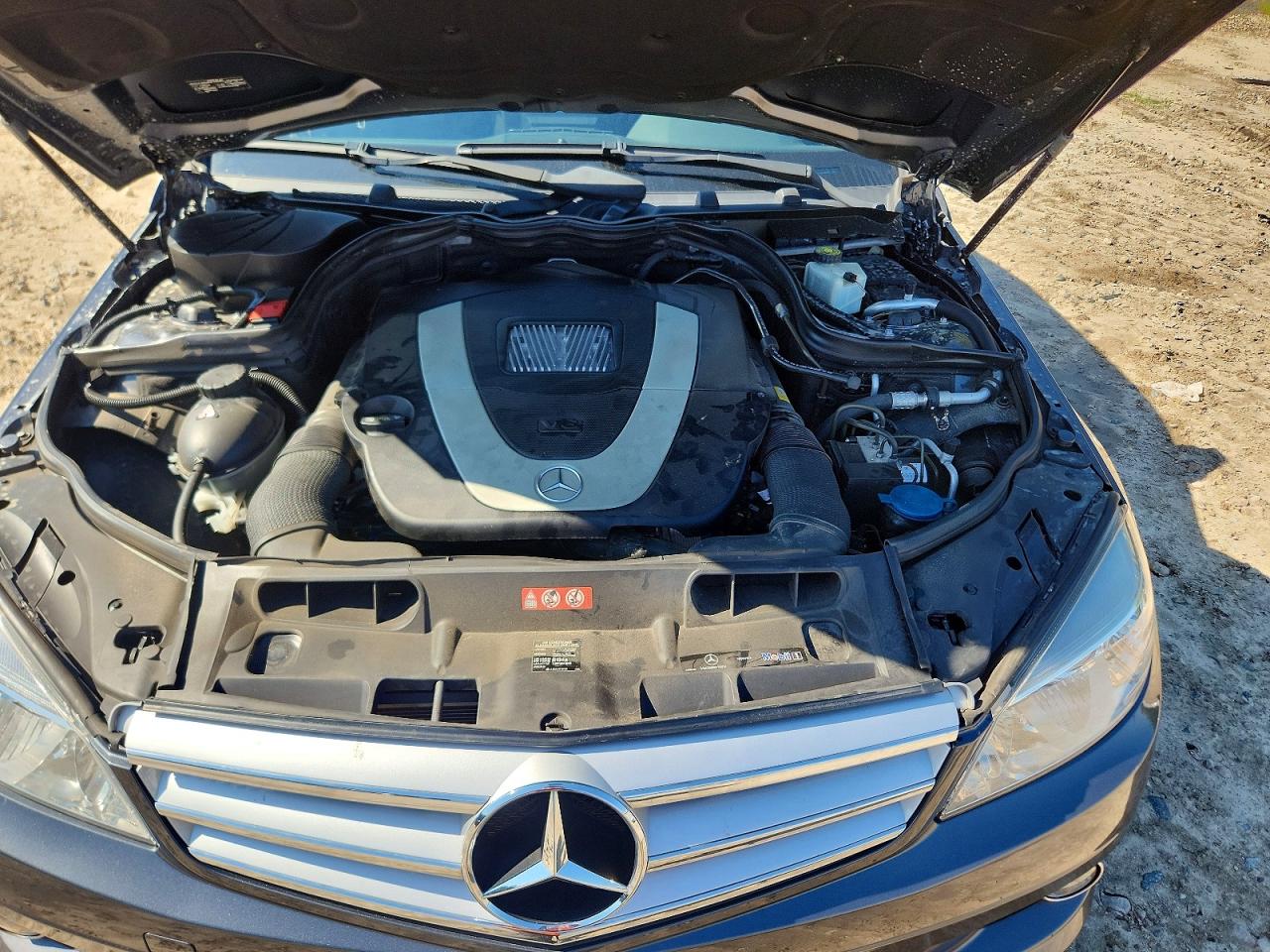2010 Mercedes-benz C 300 Charcoal vin: WDDGF5EB0AR108111