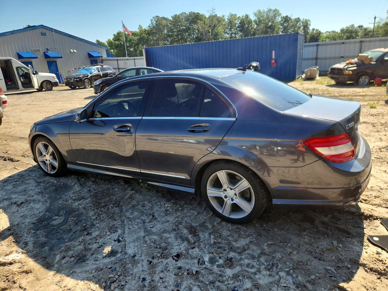 2010 Mercedes-benz C 300 Charcoal vin: WDDGF5EB0AR108111