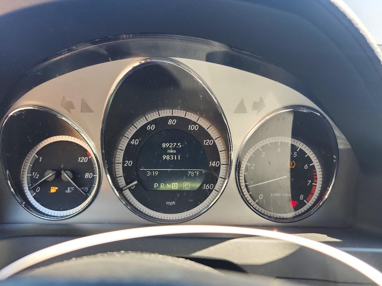 2010 Mercedes-benz C 300 Charcoal vin: WDDGF5EB0AR108111