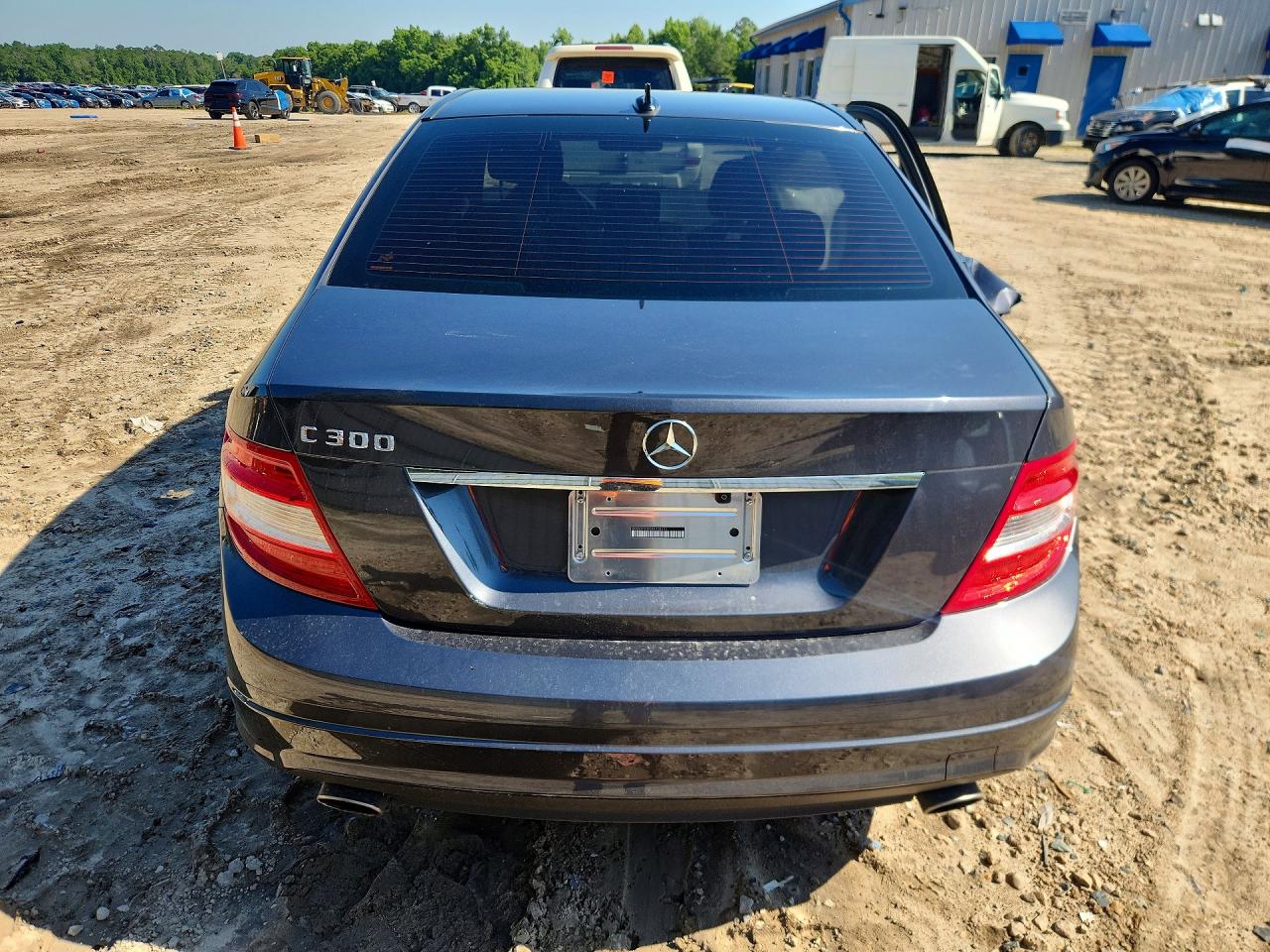 2010 Mercedes-benz C 300 Charcoal vin: WDDGF5EB0AR108111