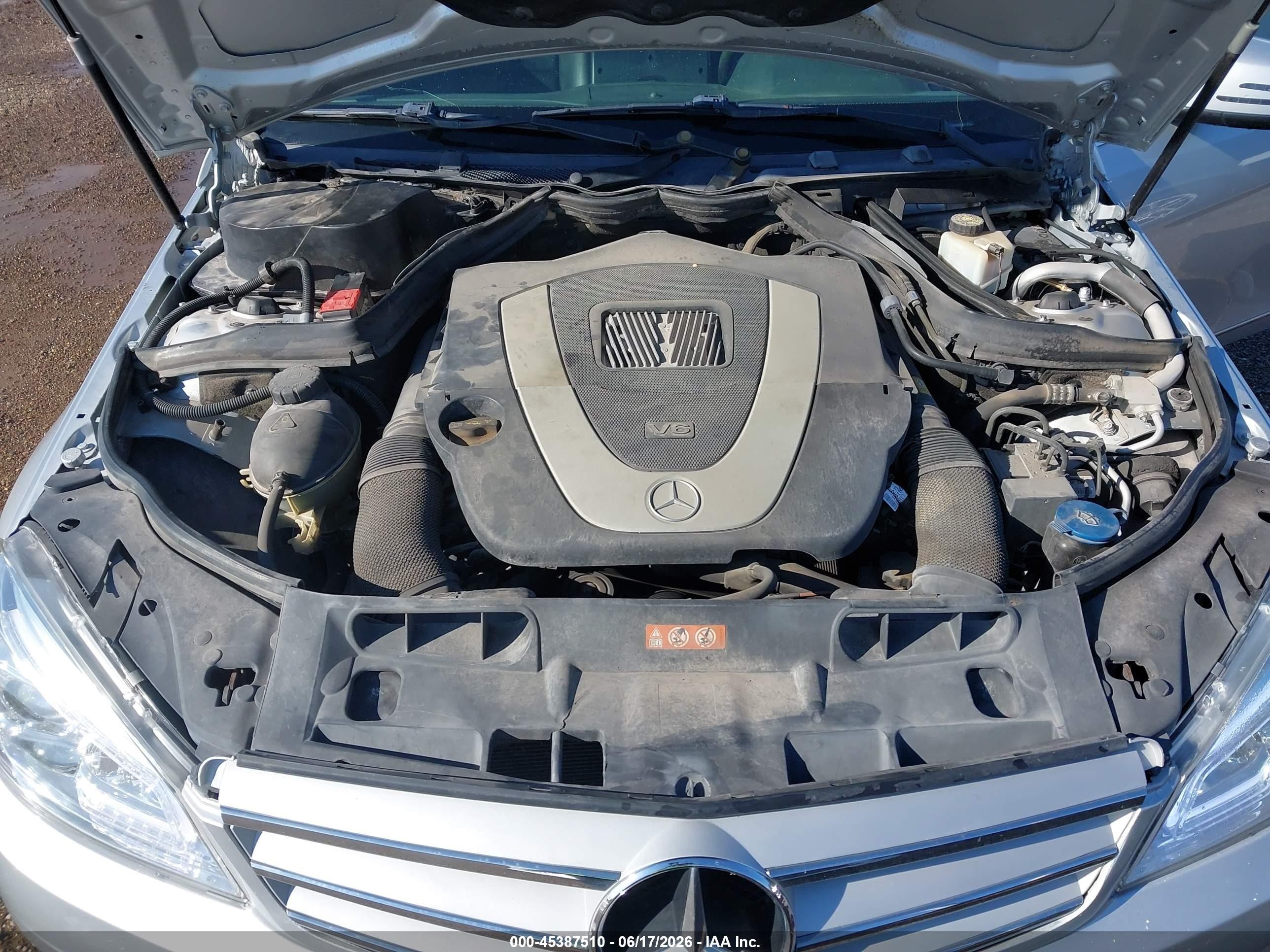 2010 Mercedes-benz C 300 Luxury/sport Серебряный vin: WDDGF5EB0AR127287