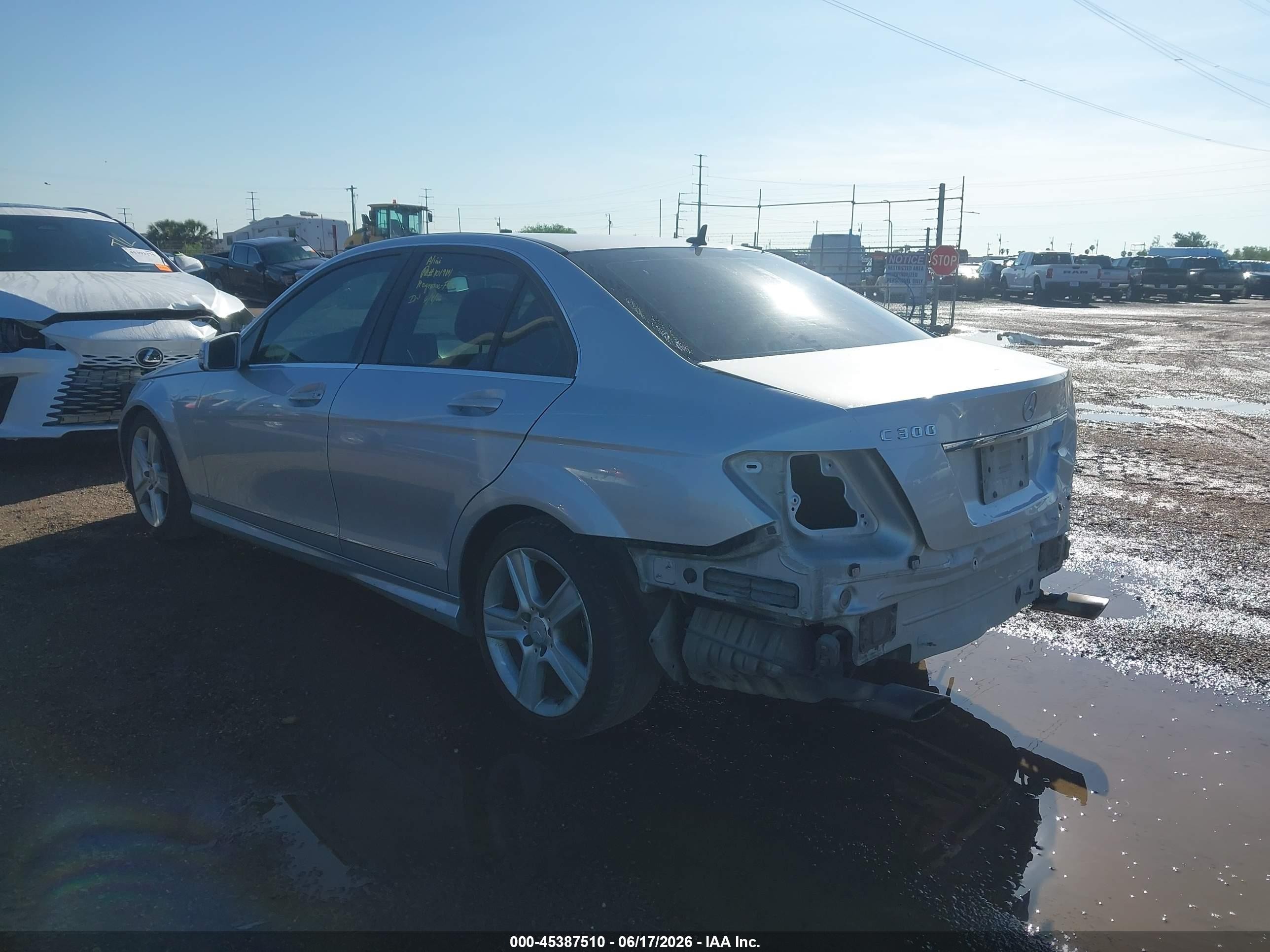 2010 Mercedes-benz C 300 Luxury/sport Серебряный vin: WDDGF5EB0AR127287