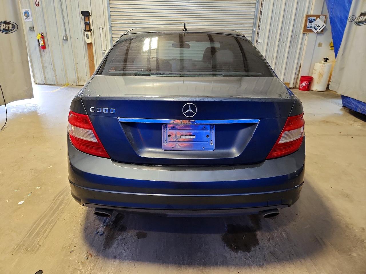 2011 Mercedes-benz C 300 Blue vin: WDDGF5EB0BA514941