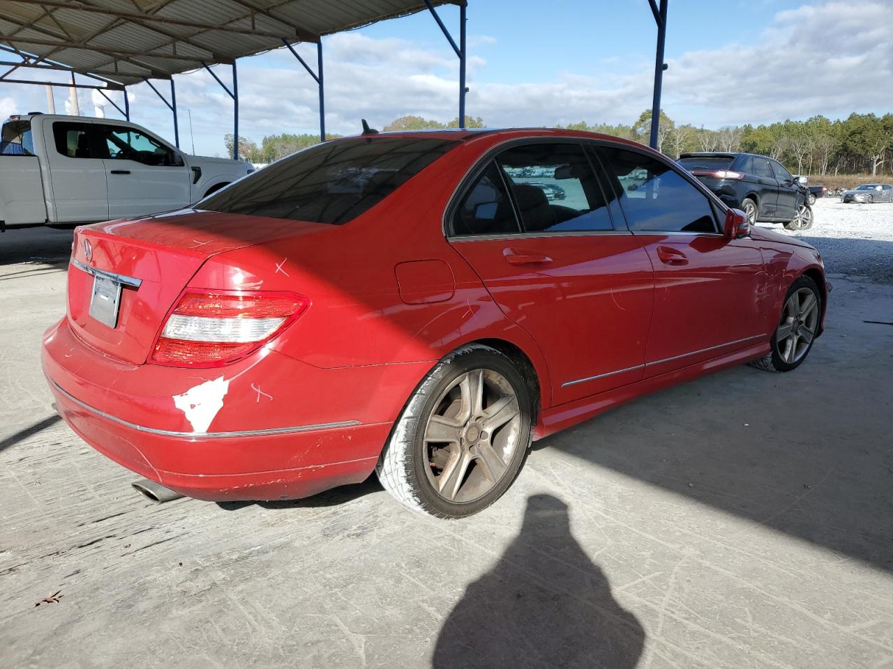 2011 Mercedes-benz C 300 Red vin: WDDGF5EB0BA521730