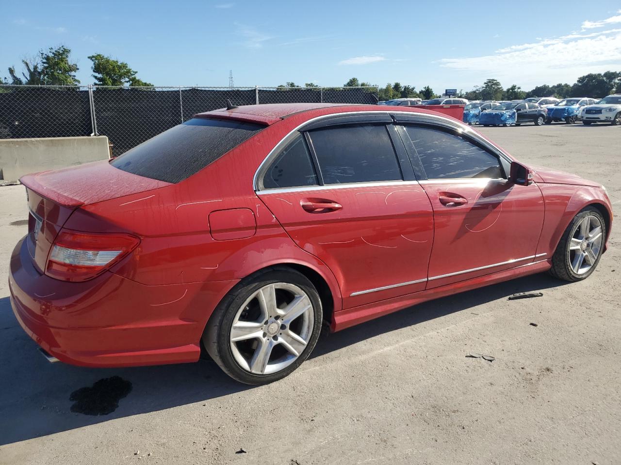 2011 Mercedes-benz C 300 Red vin: WDDGF5EB0BA523252