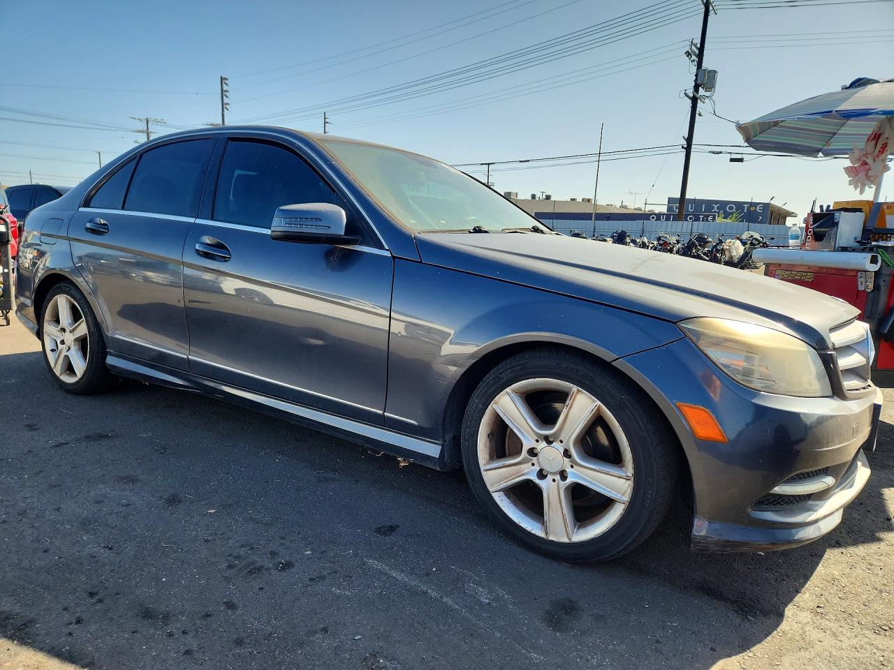 2011 Mercedes-benz C 300 Gray vin: WDDGF5EB0BF628344
