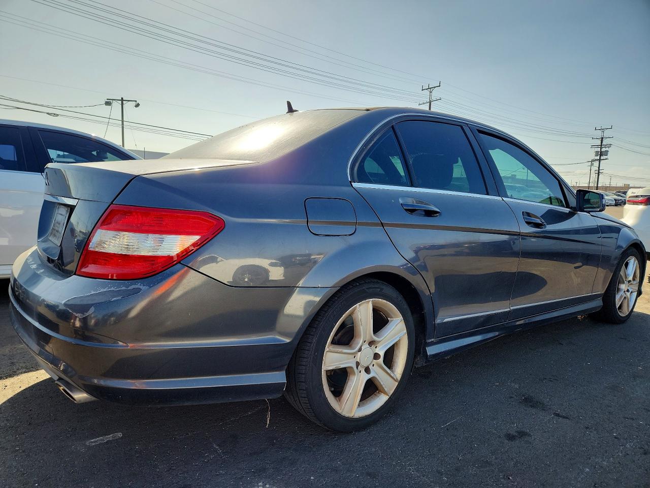 2011 Mercedes-benz C 300 Gray vin: WDDGF5EB0BF628344