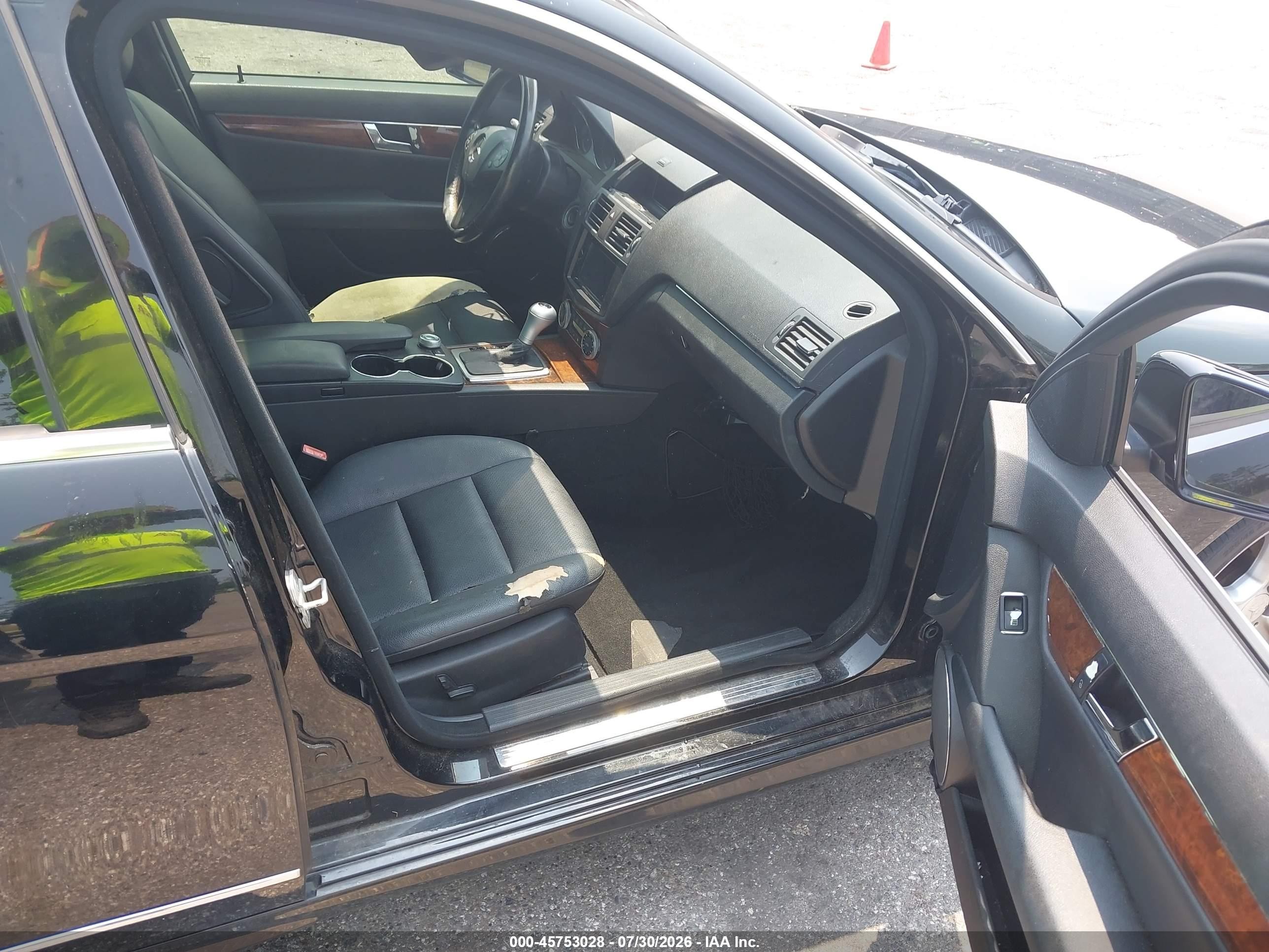 2011 Mercedes-benz C 300 Sport Black vin: WDDGF5EB0BR142079